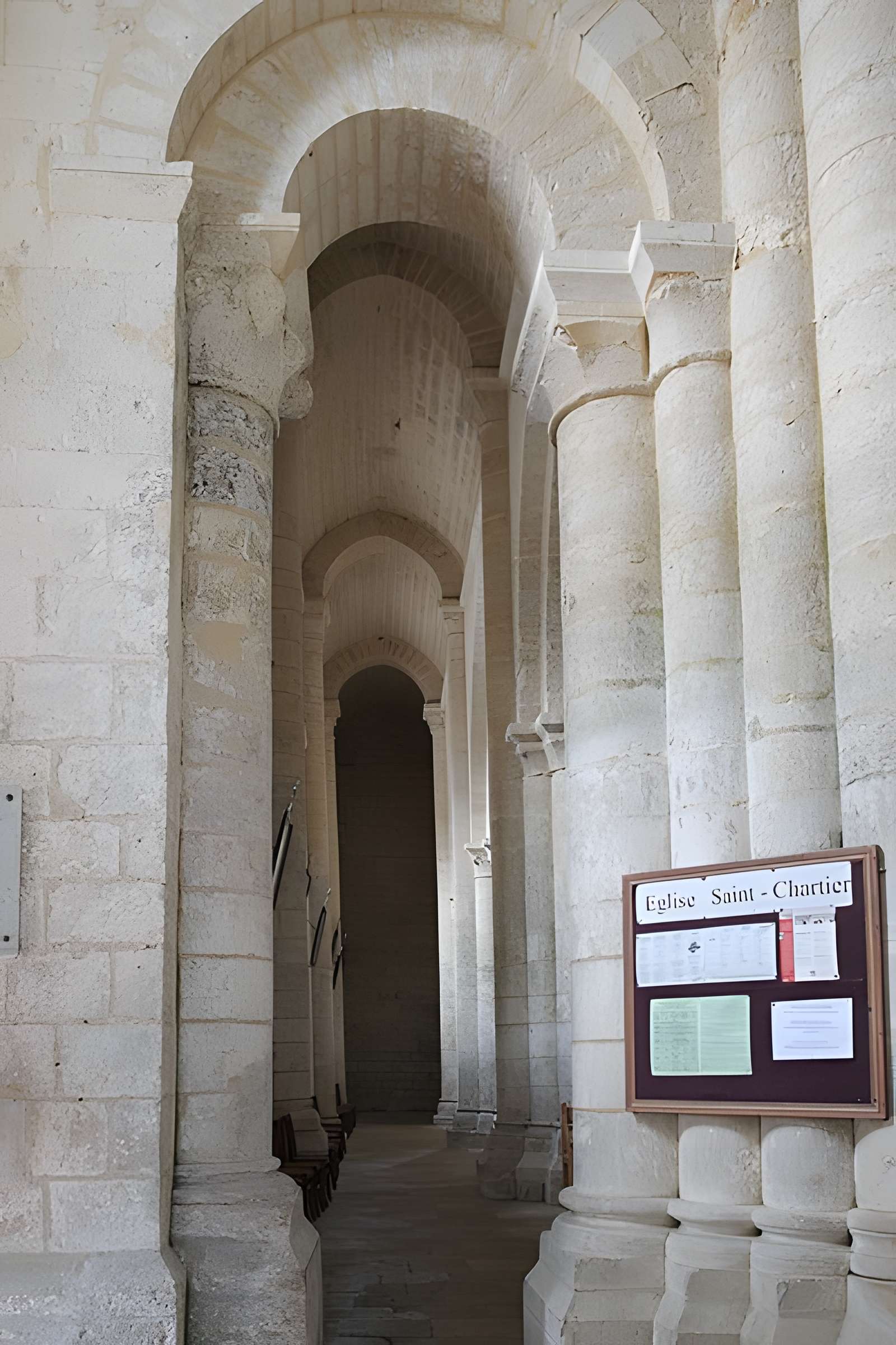 Église Saint-Chartier de Javarzay