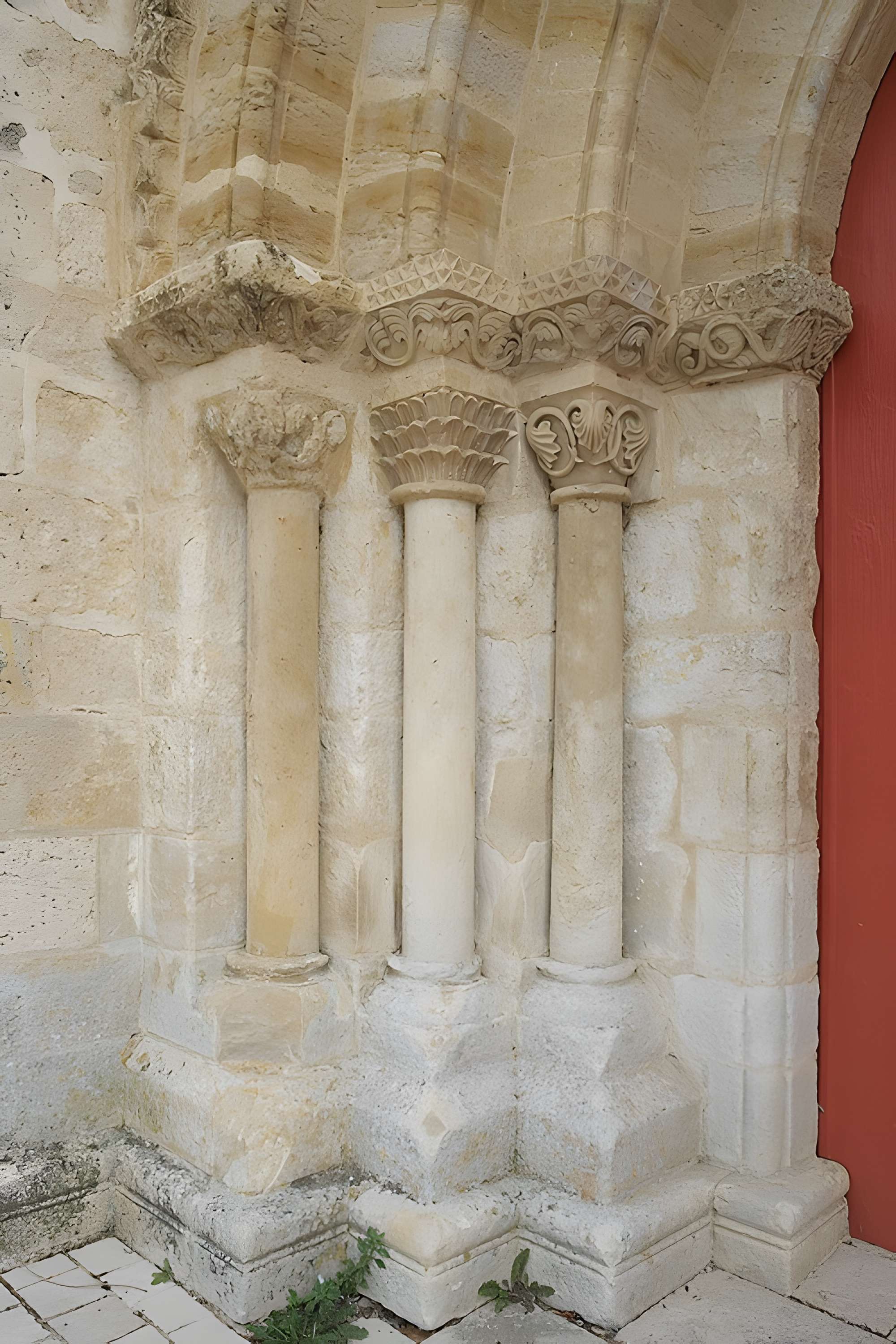 Église Saint-Chartier de Javarzay