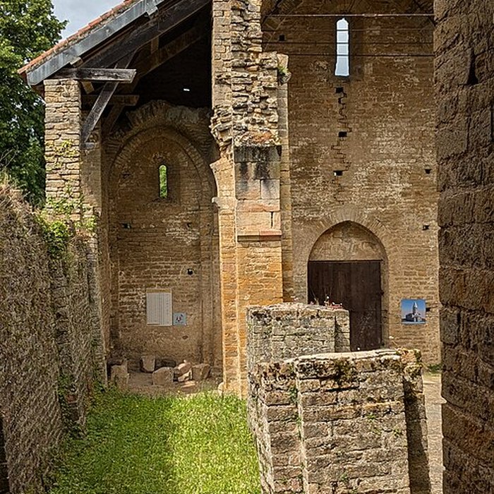 Photo de Eglise priorale ruines de lancienne