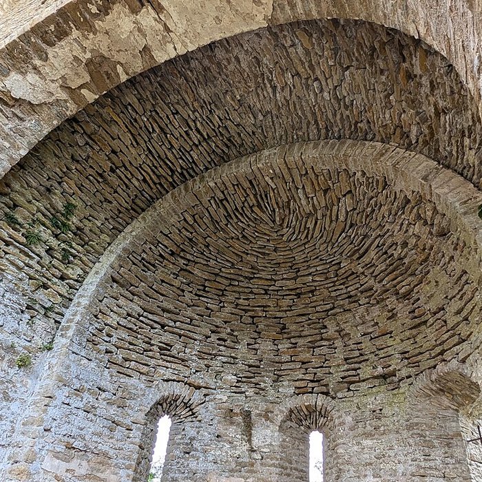 Photo de Eglise priorale ruines de lancienne