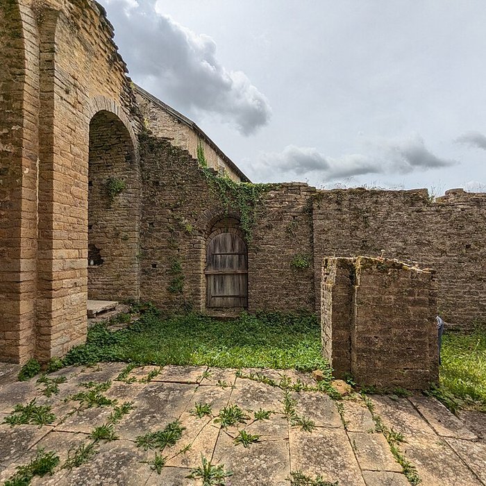 Photo de Eglise priorale ruines de lancienne