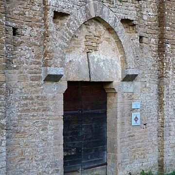Eglise priorale ruines de lancienne