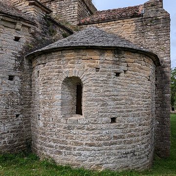 Eglise priorale ruines de lancienne