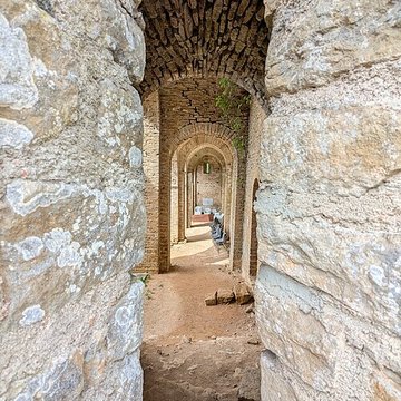 Eglise priorale ruines de lancienne