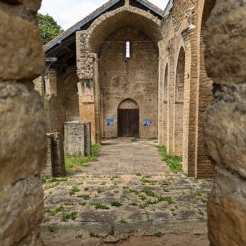 Eglise priorale ruines de lancienne