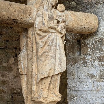 Eglise priorale ruines de lancienne