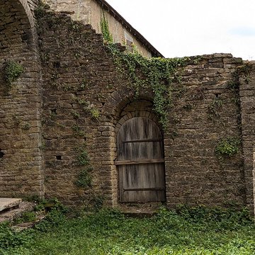 Eglise priorale ruines de lancienne