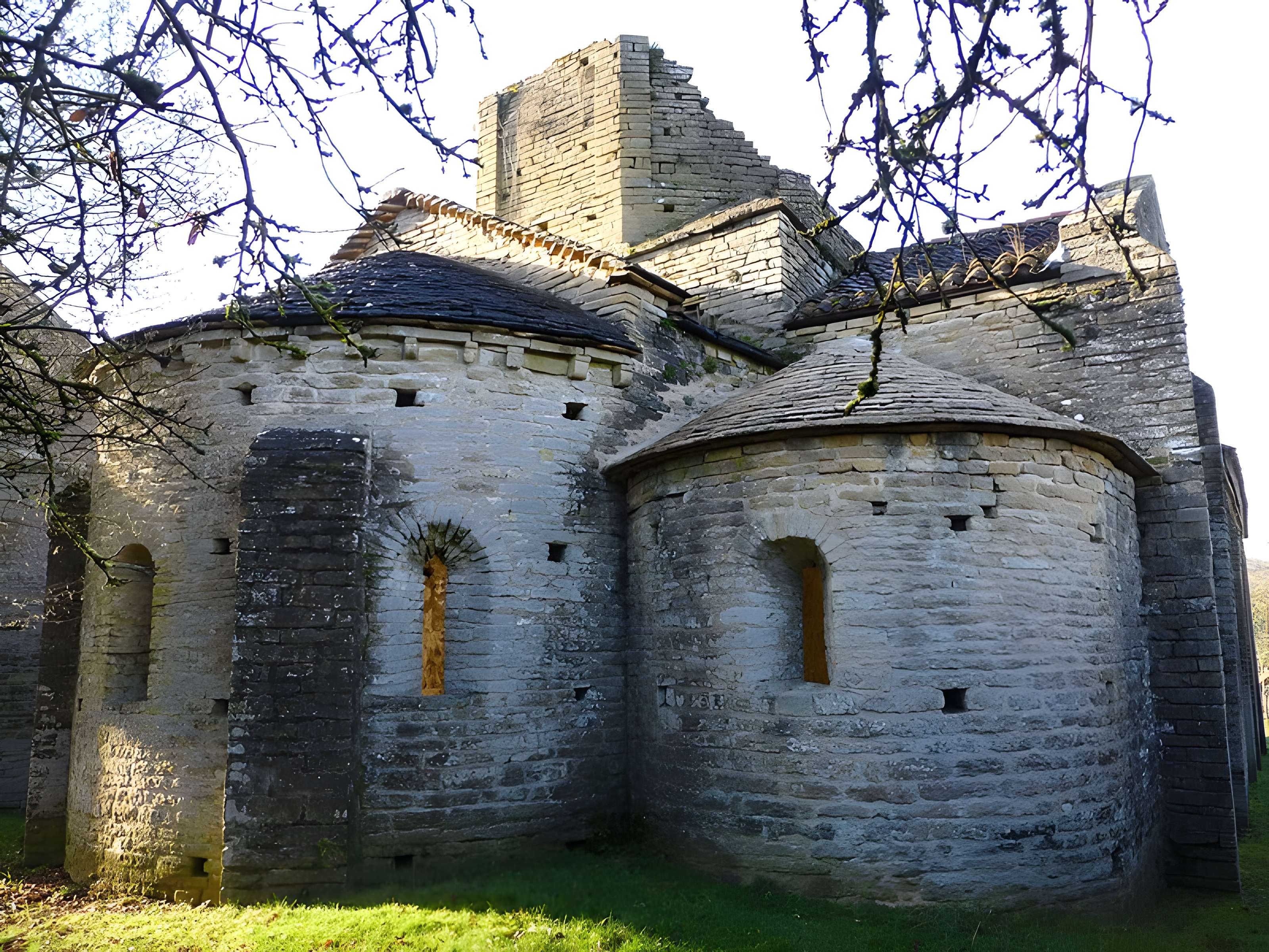 Eglise priorale (ruines de l'ancienne)