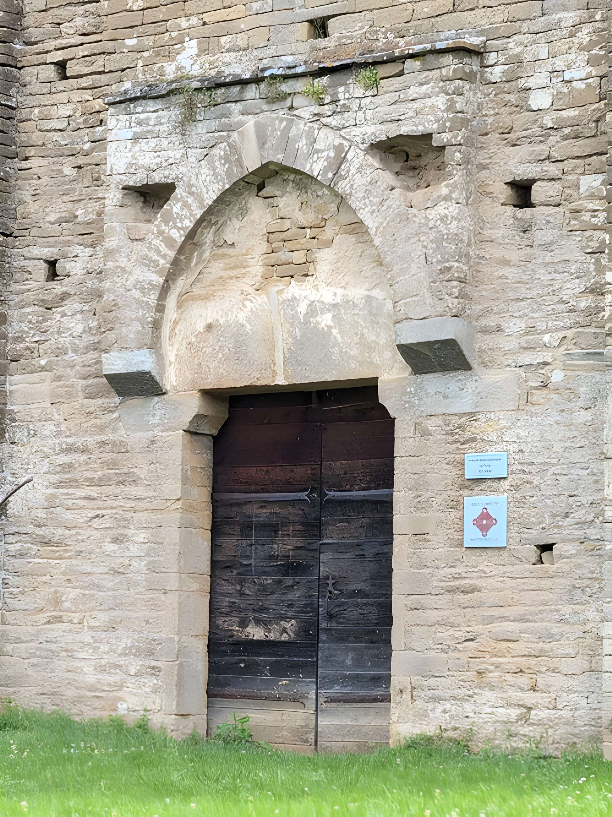 Eglise priorale (ruines de l'ancienne)
