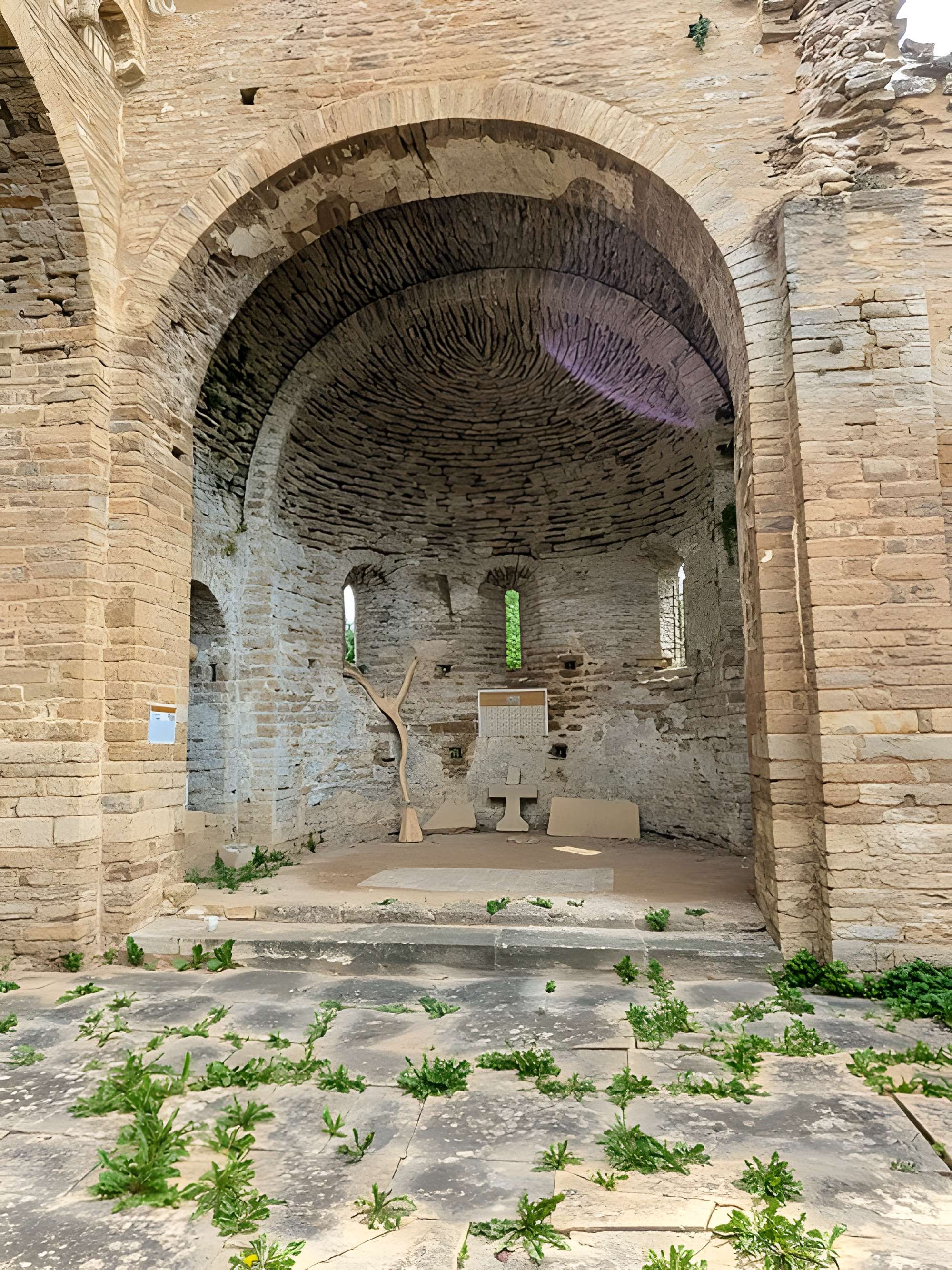 Eglise priorale (ruines de l'ancienne)