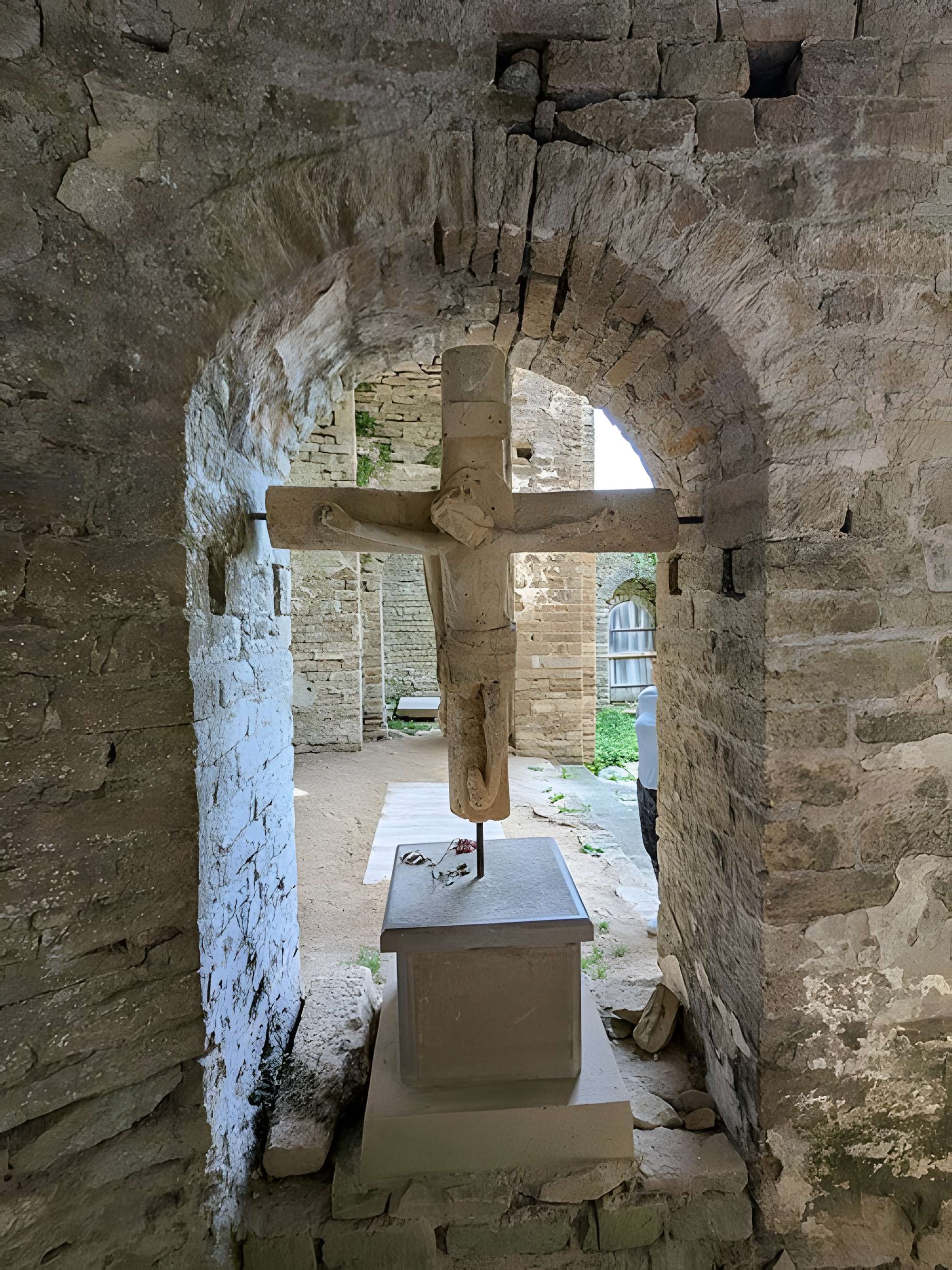 Eglise priorale (ruines de l'ancienne)