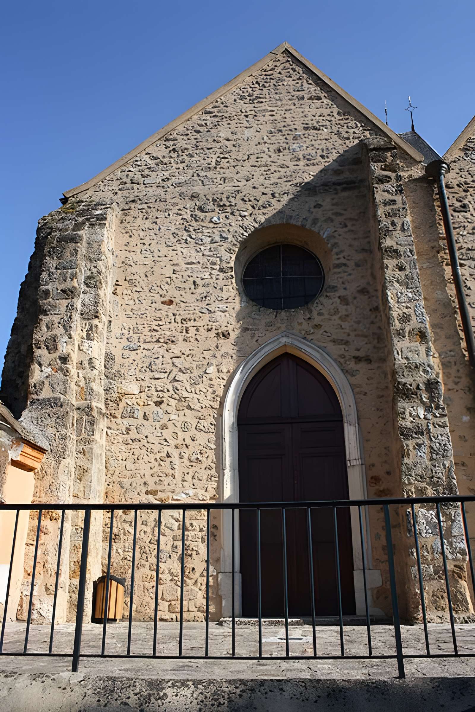 Église Saint-Clair de Gometz-le-Châtel