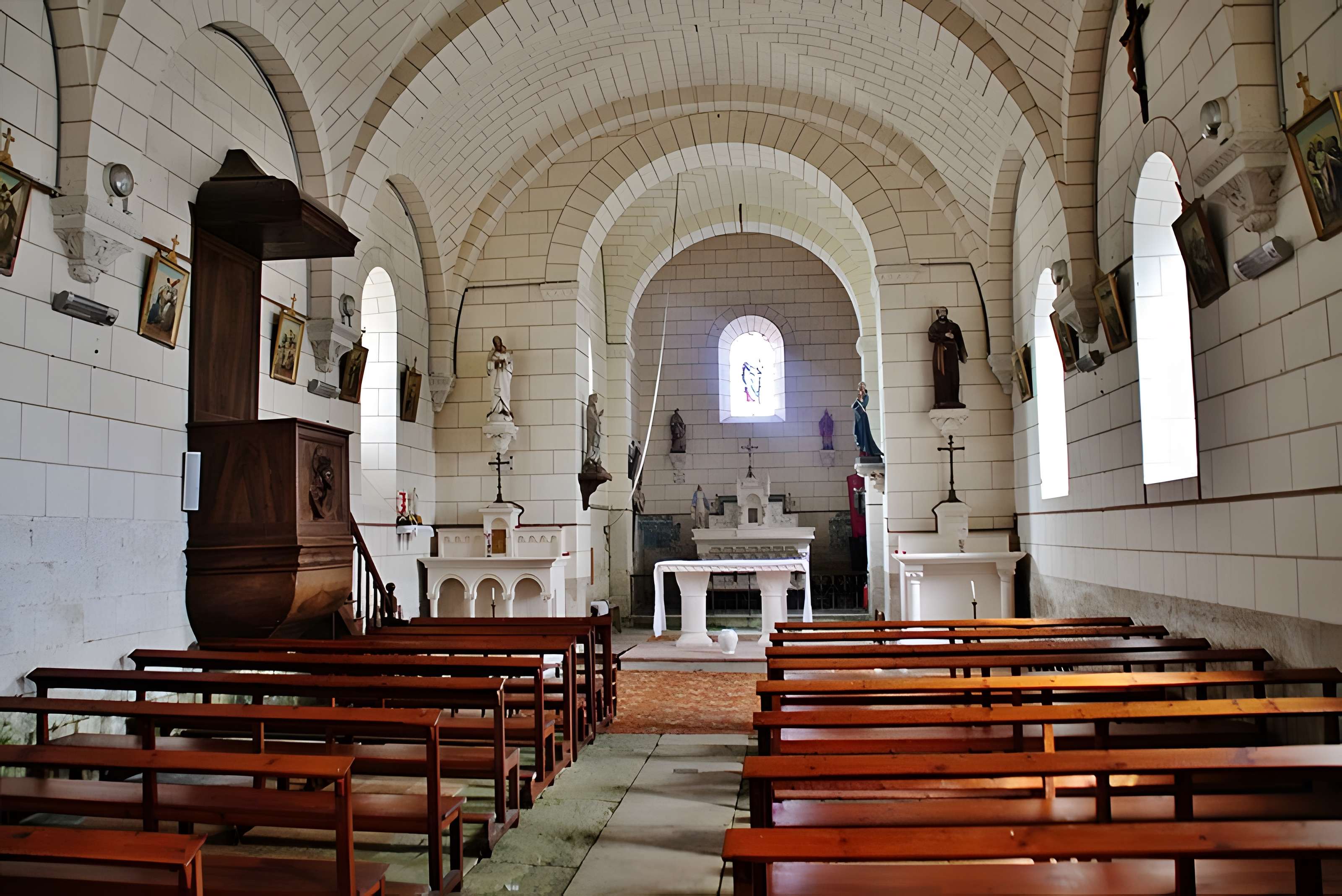 Église Saint-Clair de Pussigny