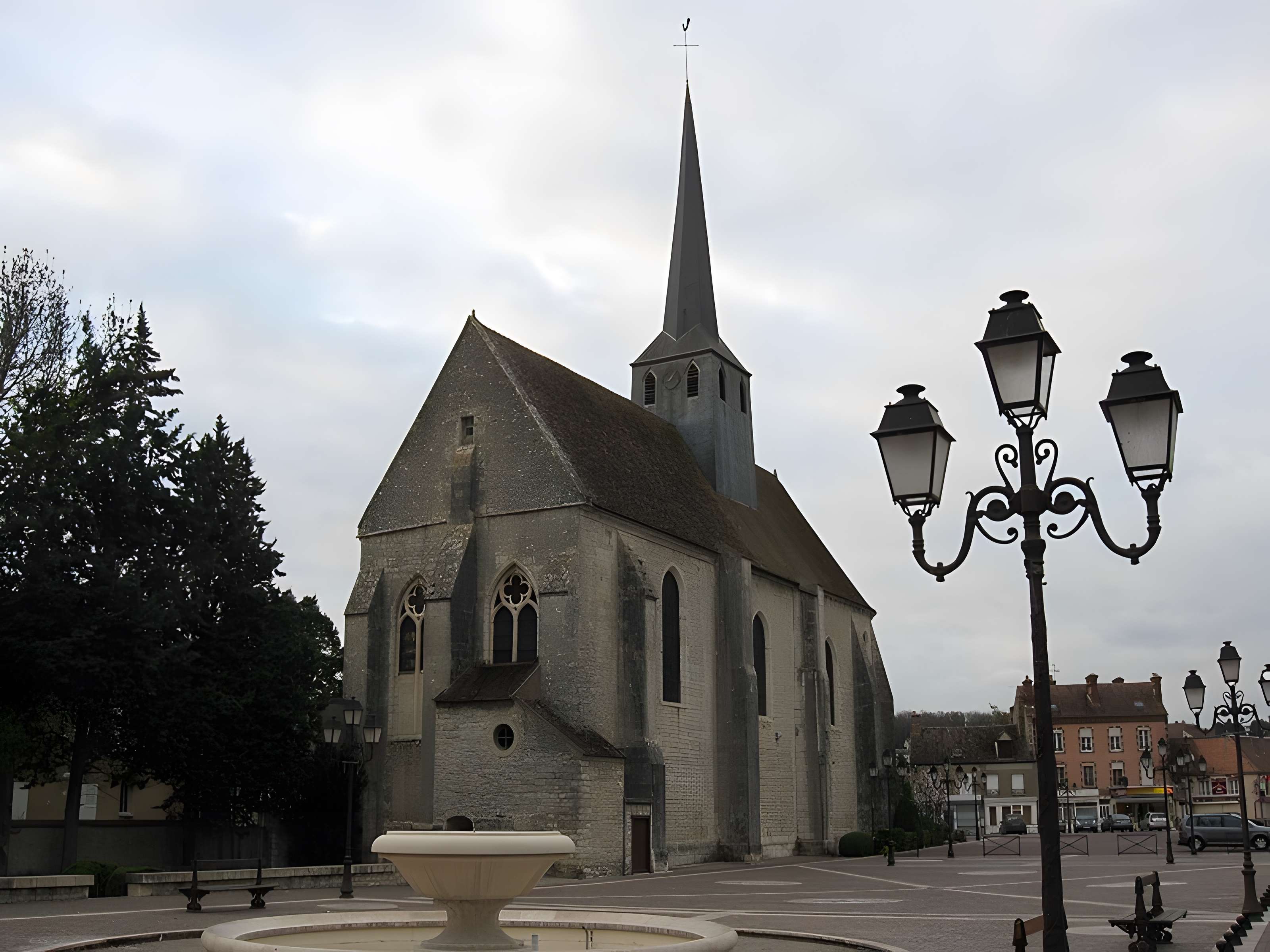 Église Saint-Clair-Saint-Léger de Souppes-sur-Loing