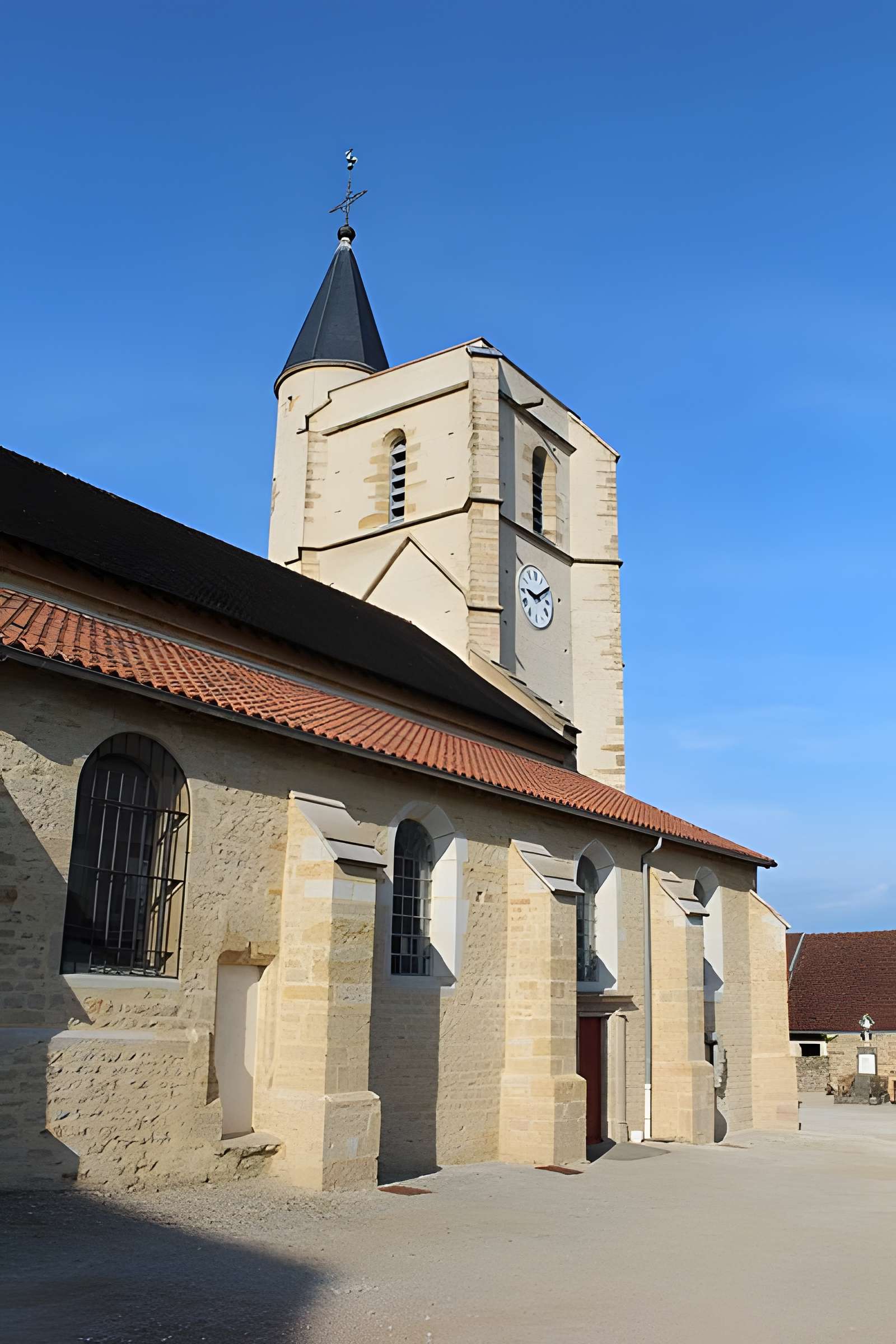 Église Saint-Cloud de Maynal