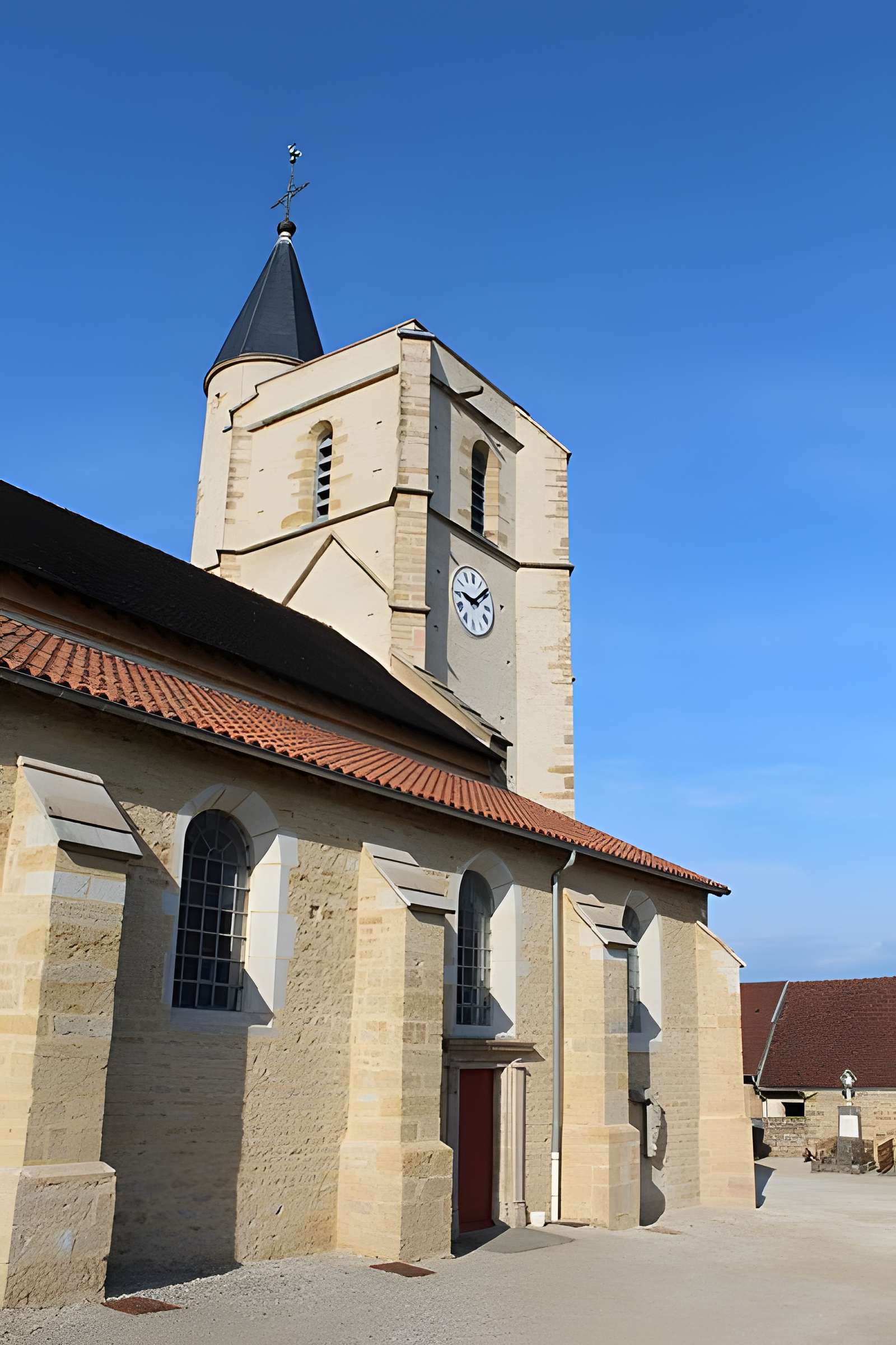 Église Saint-Cloud de Maynal