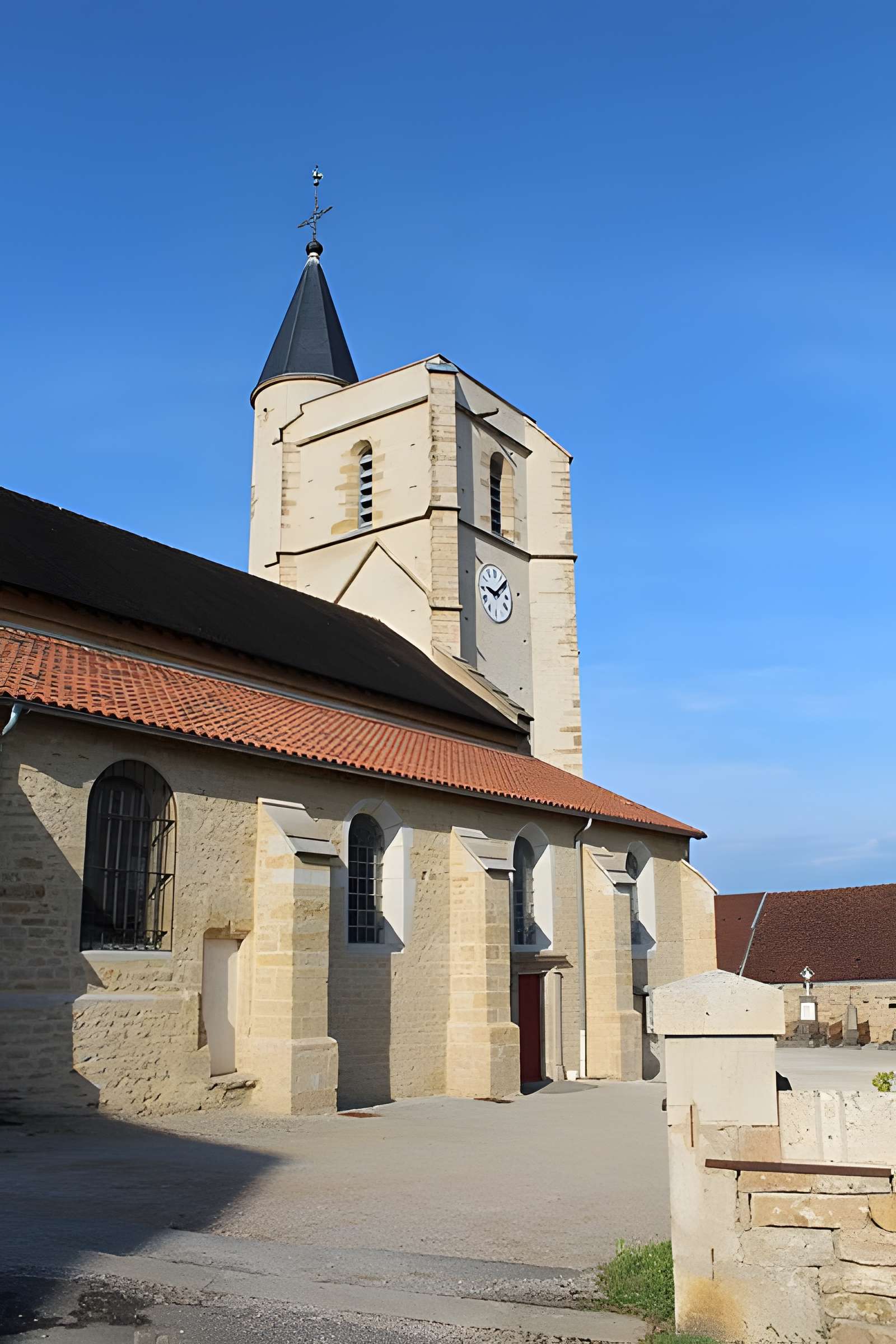 Église Saint-Cloud de Maynal