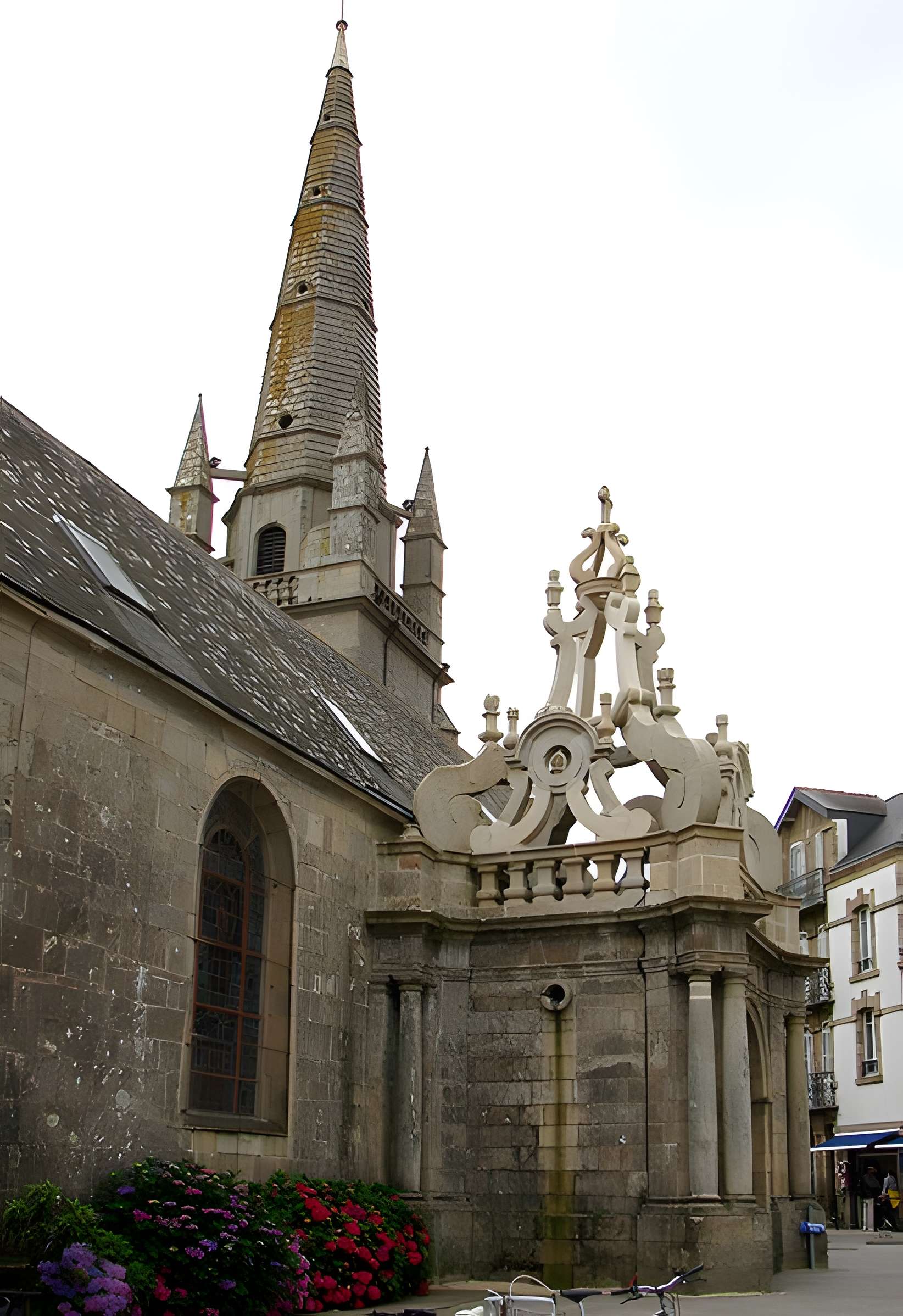Église Saint-Cornély de Carnac 