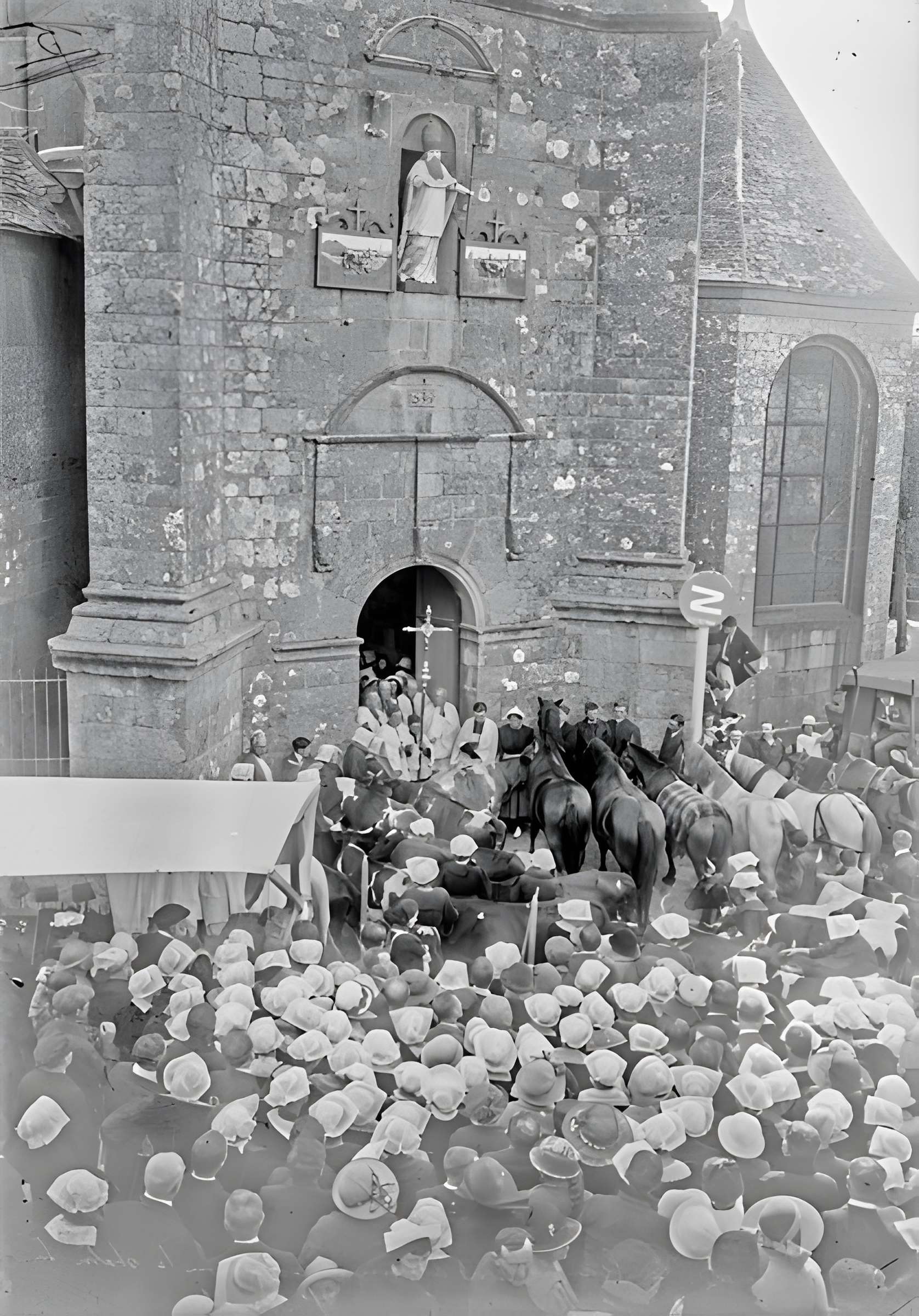 Église Saint-Cornély de Carnac