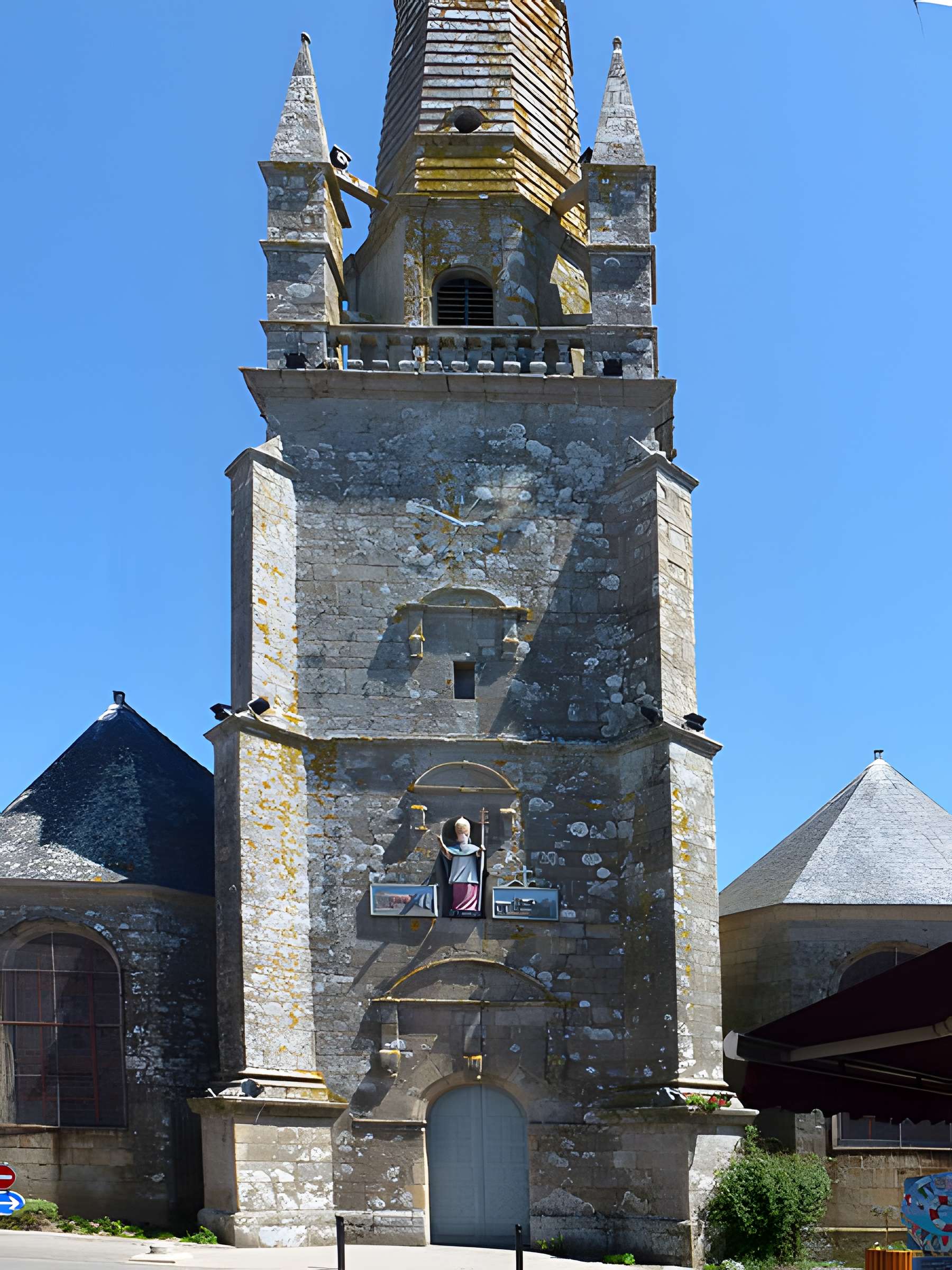 Église Saint-Cornély de Carnac