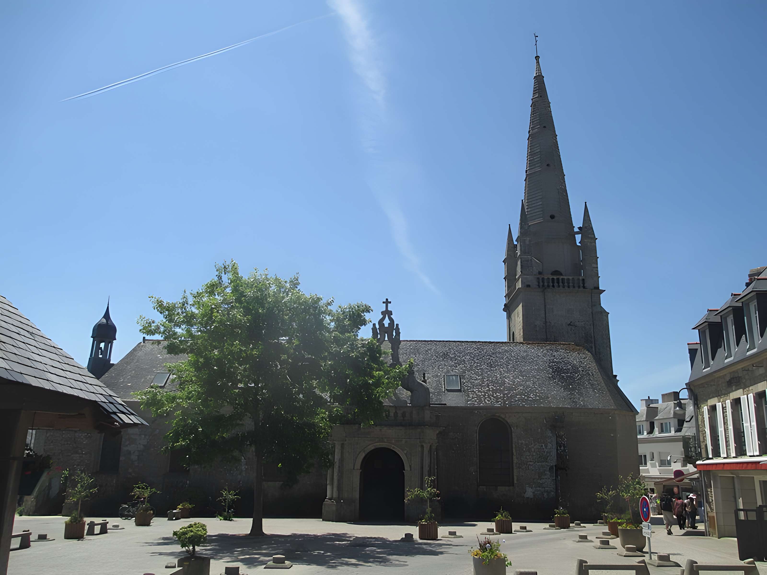 Église Saint-Cornély de Carnac