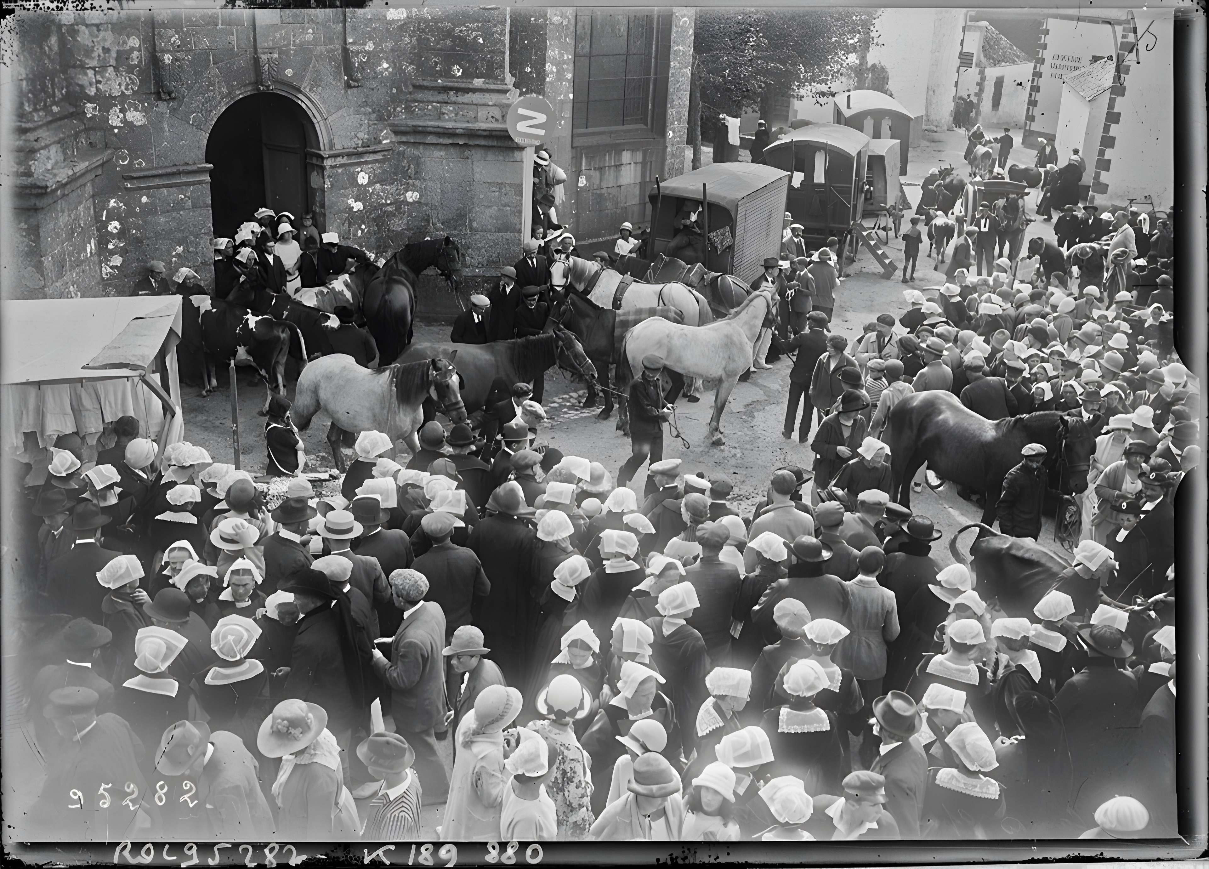 Église Saint-Cornély de Carnac