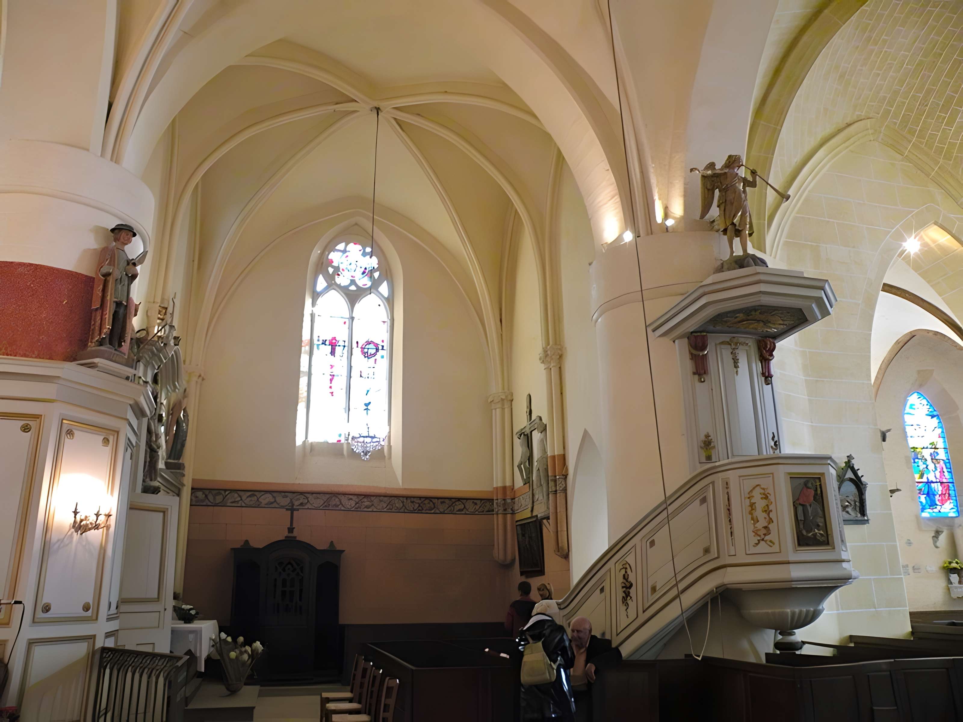 Église Saint-Crépin-et-Saint-Crépinien de Saint-Crépin-Ibouvillers