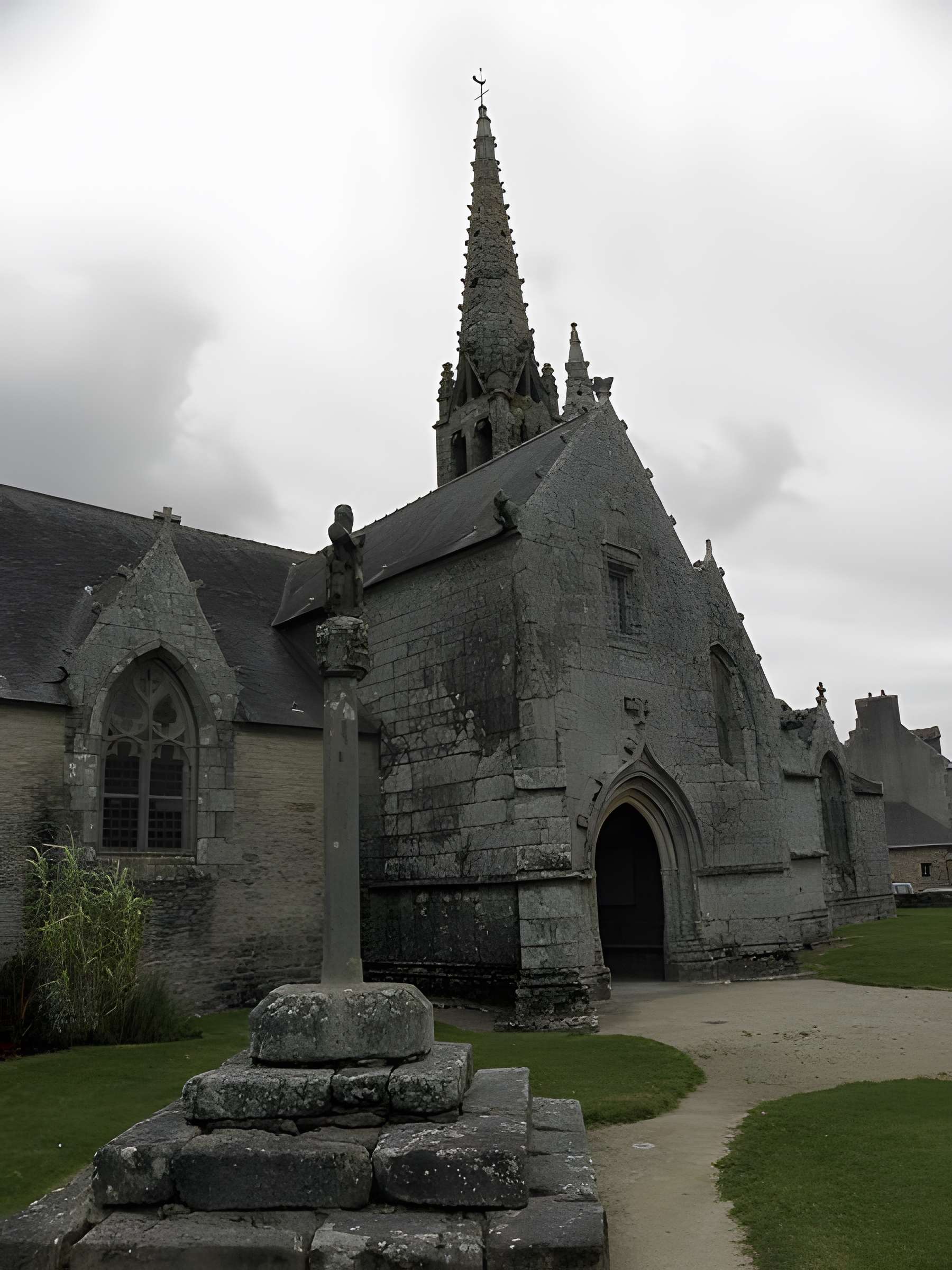 Église Saint-Cuffan de Pluguffan