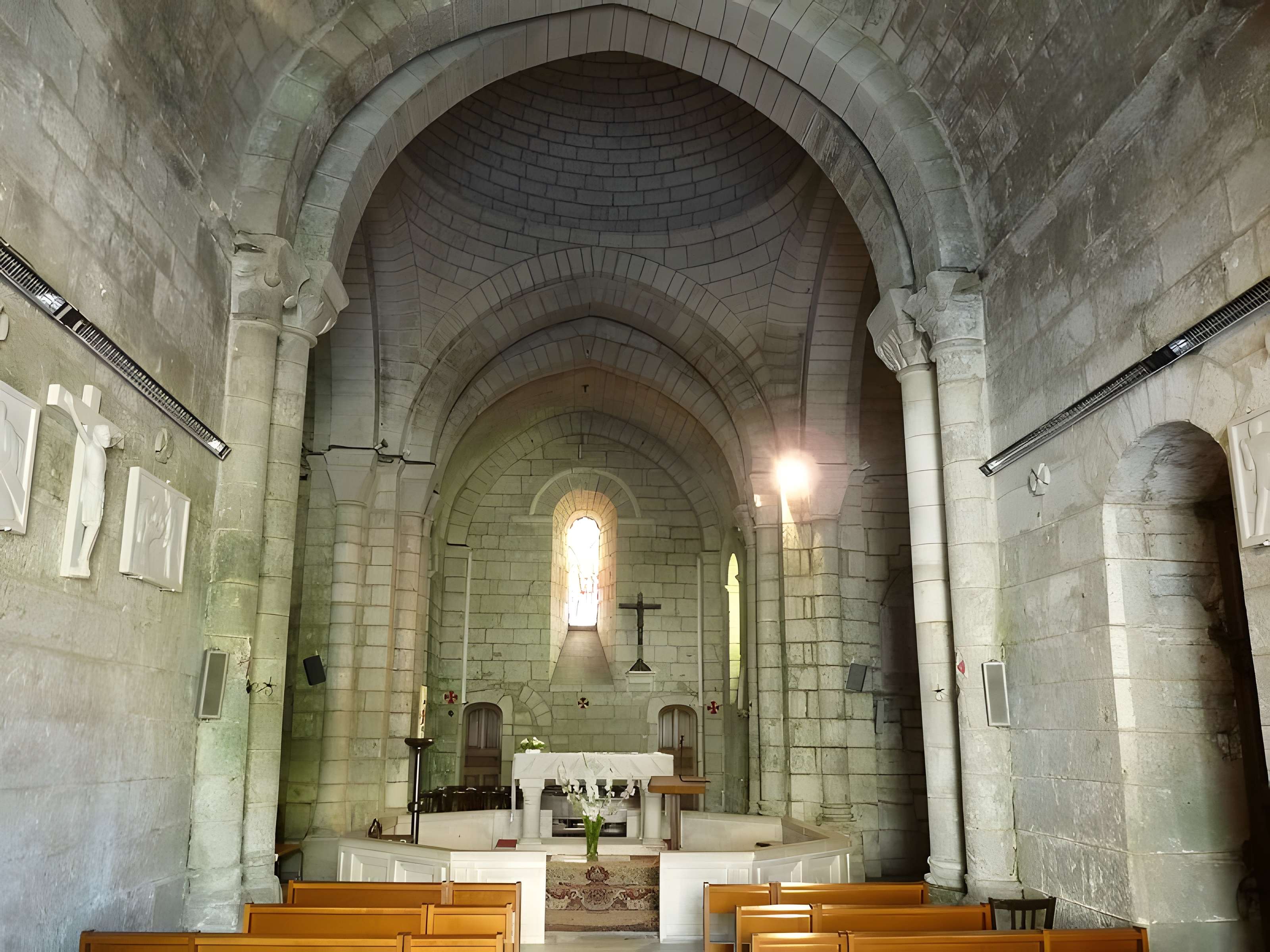 Église Saint-Cybard de Magnac-sur-Touvre
