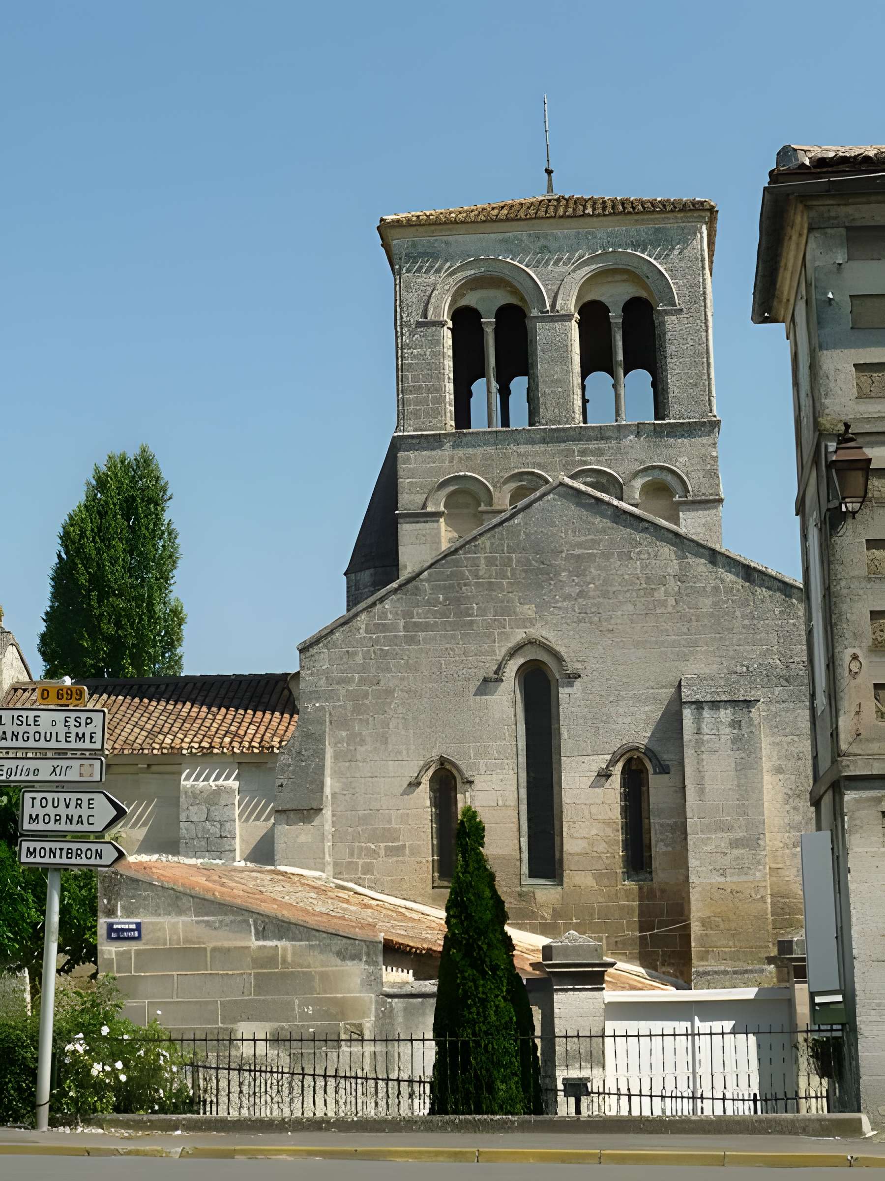 Église Saint-Cybard de Magnac-sur-Touvre