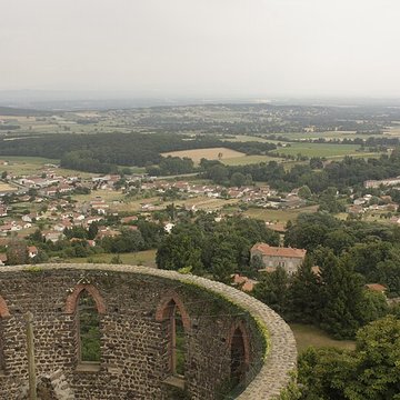 Église Saint-Cyr de Marcilly-le-Châtel