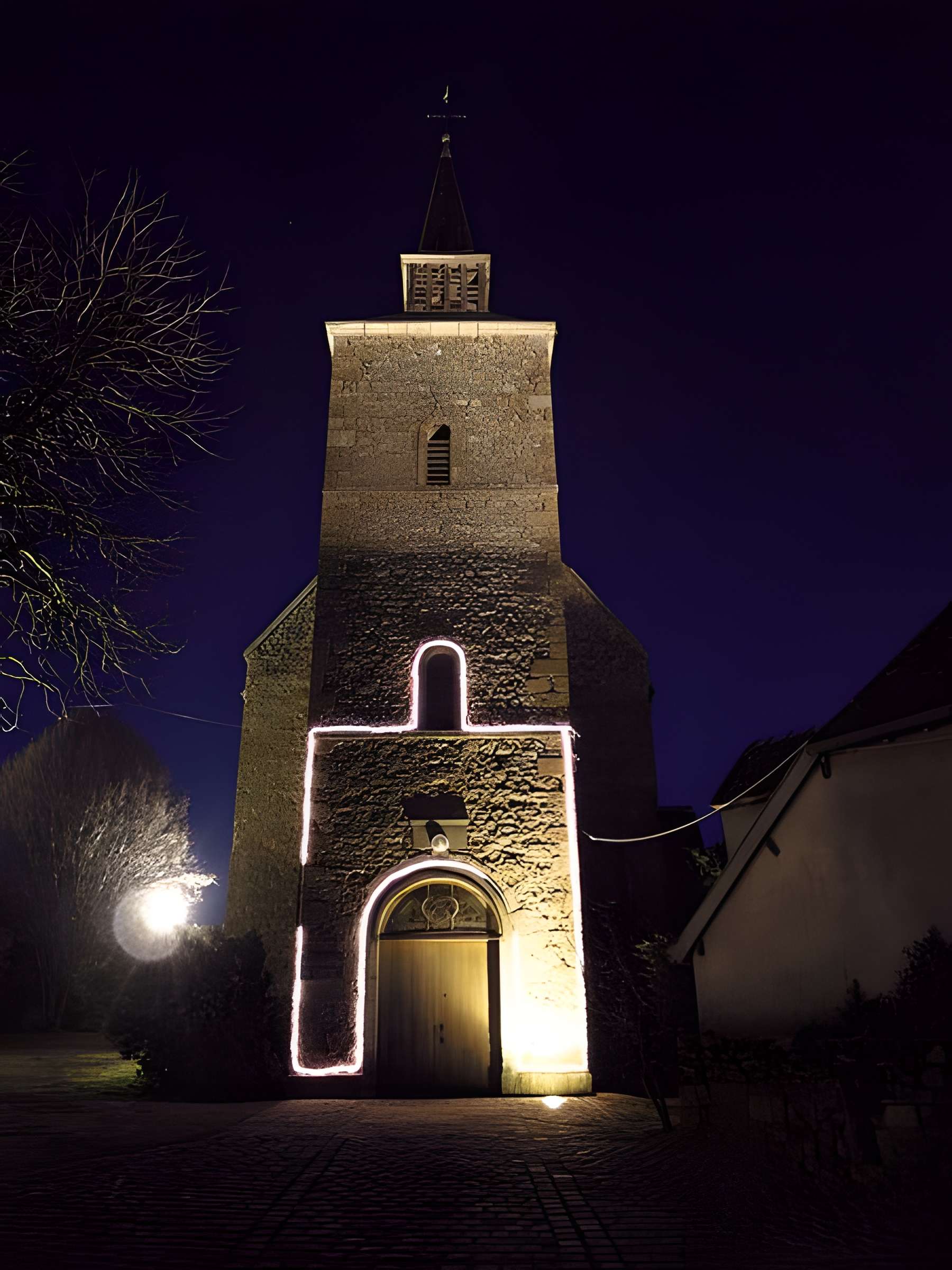 Église Saint-Cyr de Vesdun