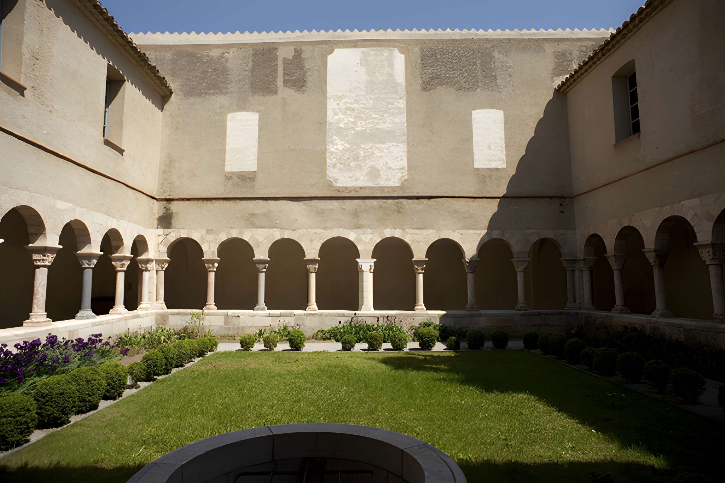 Abbaye de Saint-Génis des Fontaines