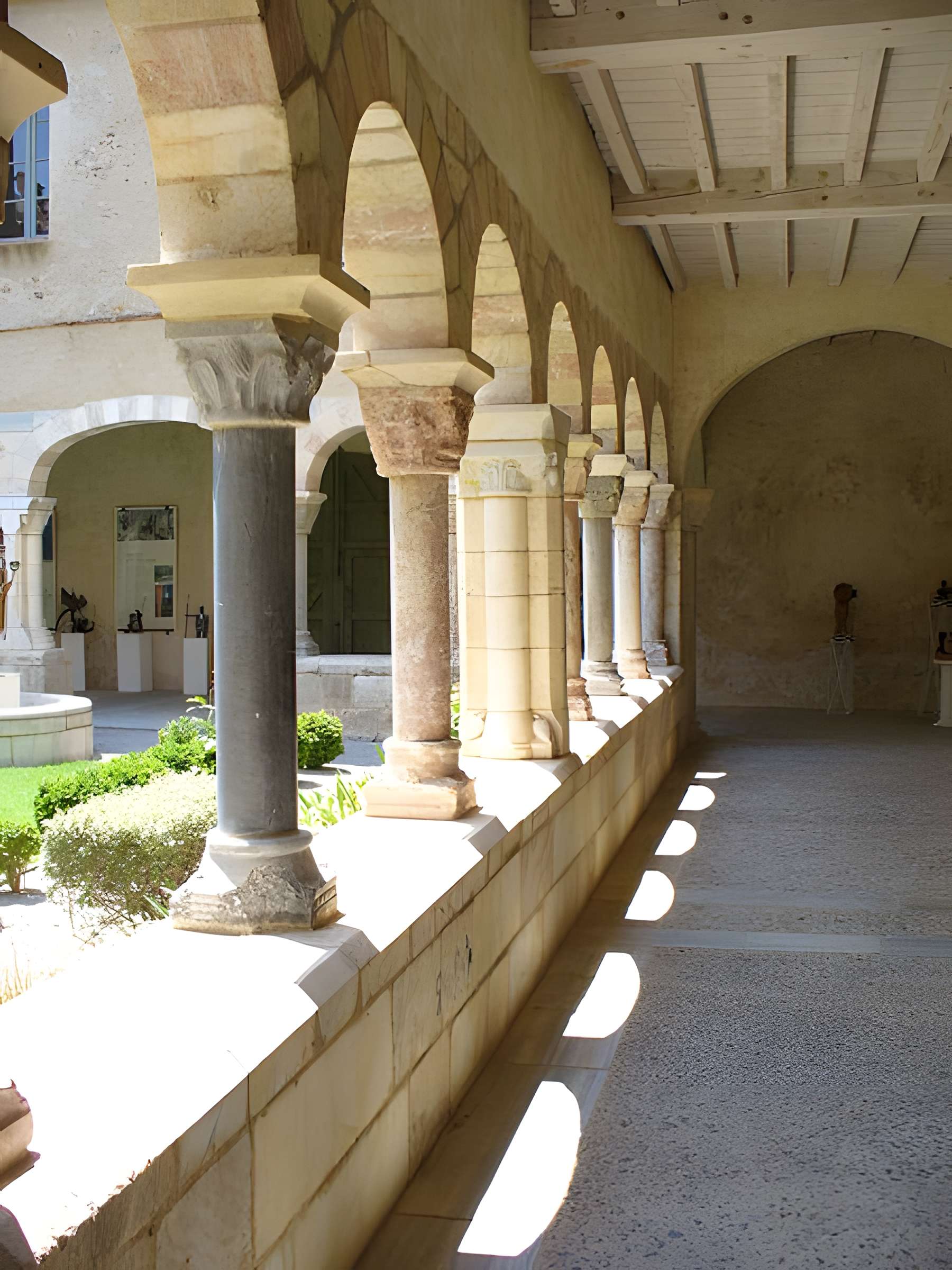Abbaye de Saint-Génis des Fontaines