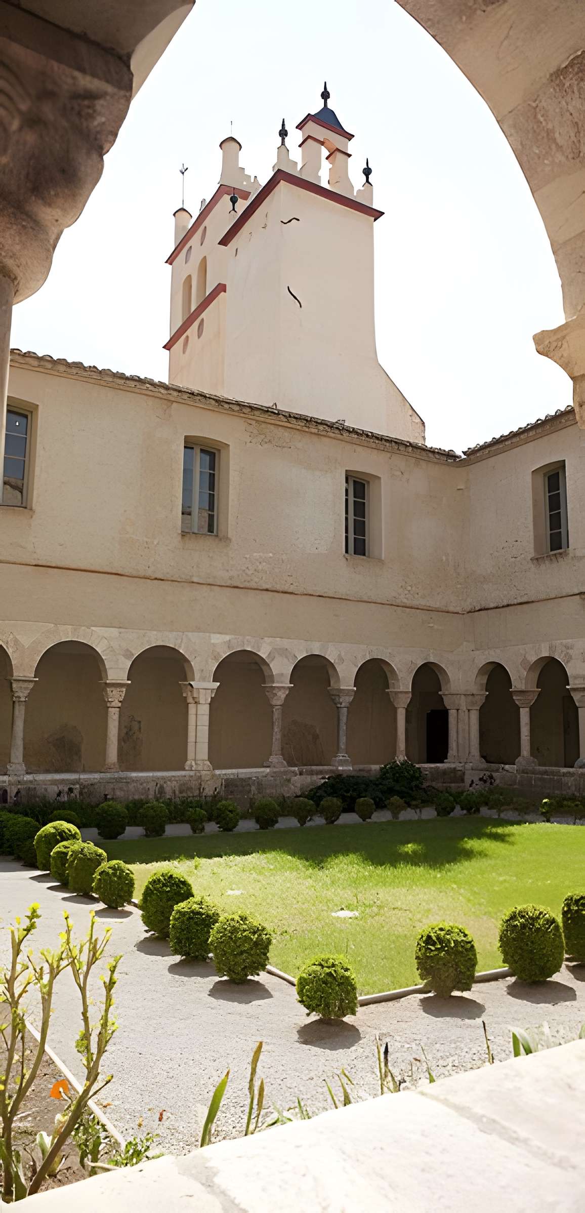 Abbaye de Saint-Génis des Fontaines