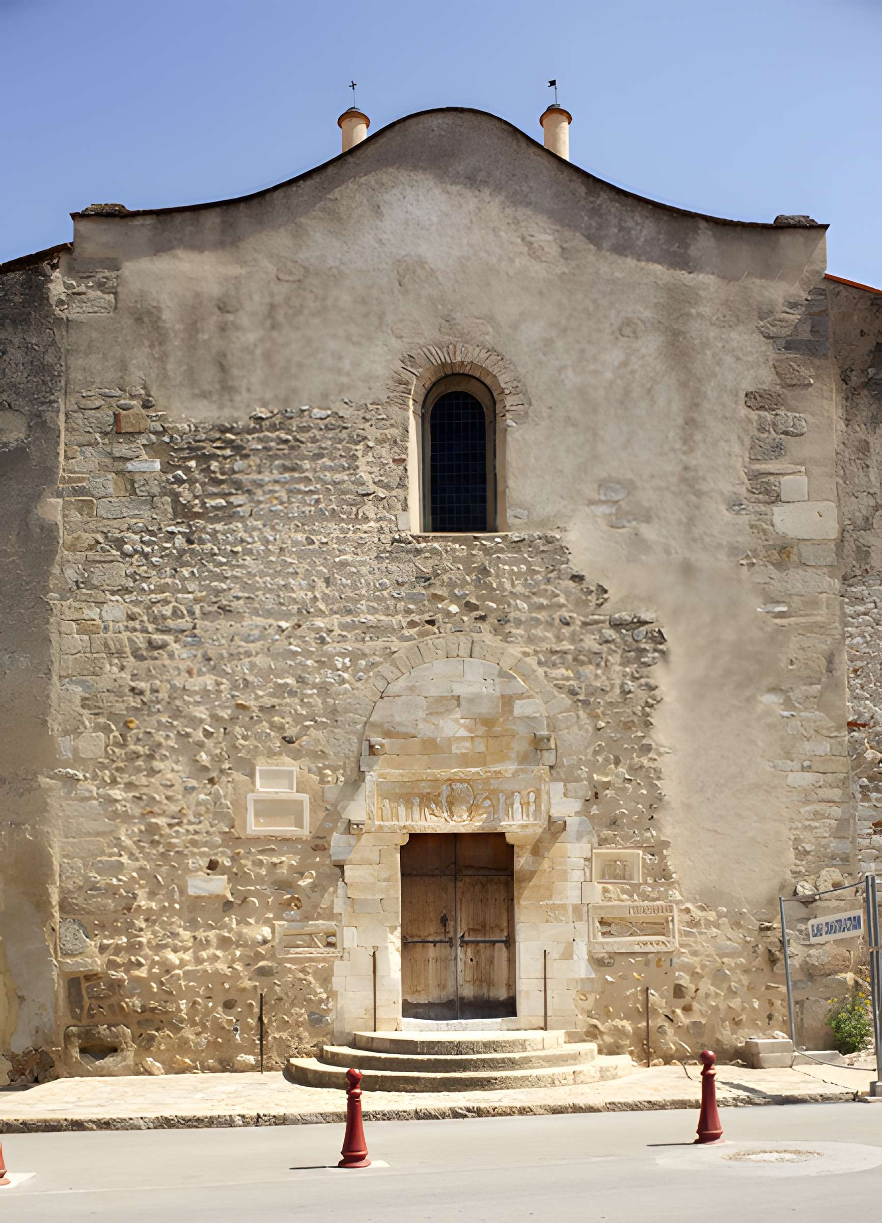 Abbaye de Saint-Génis des Fontaines