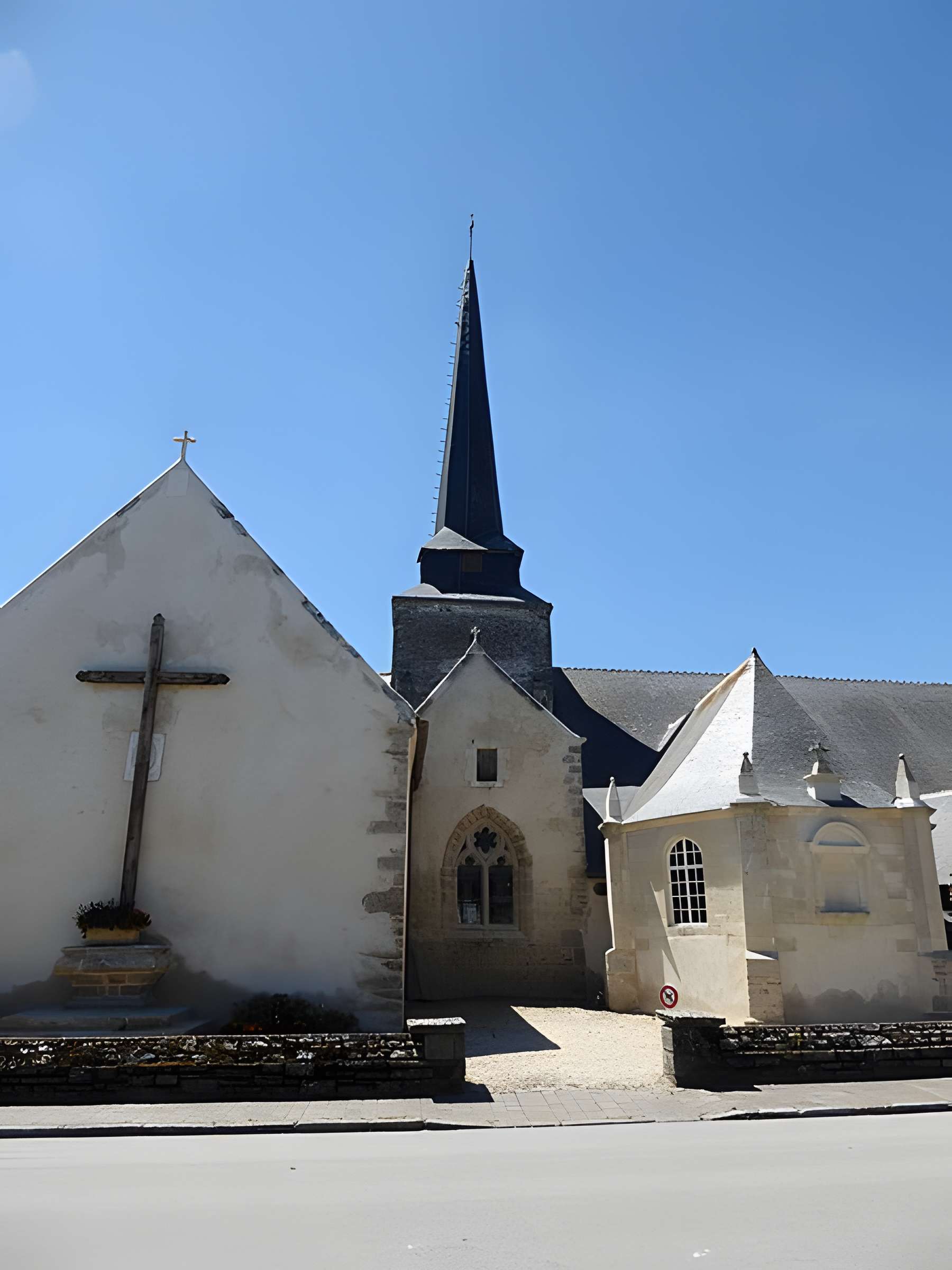 Église Saint-Cyr-et-Sainte-Julitte d'Ambon