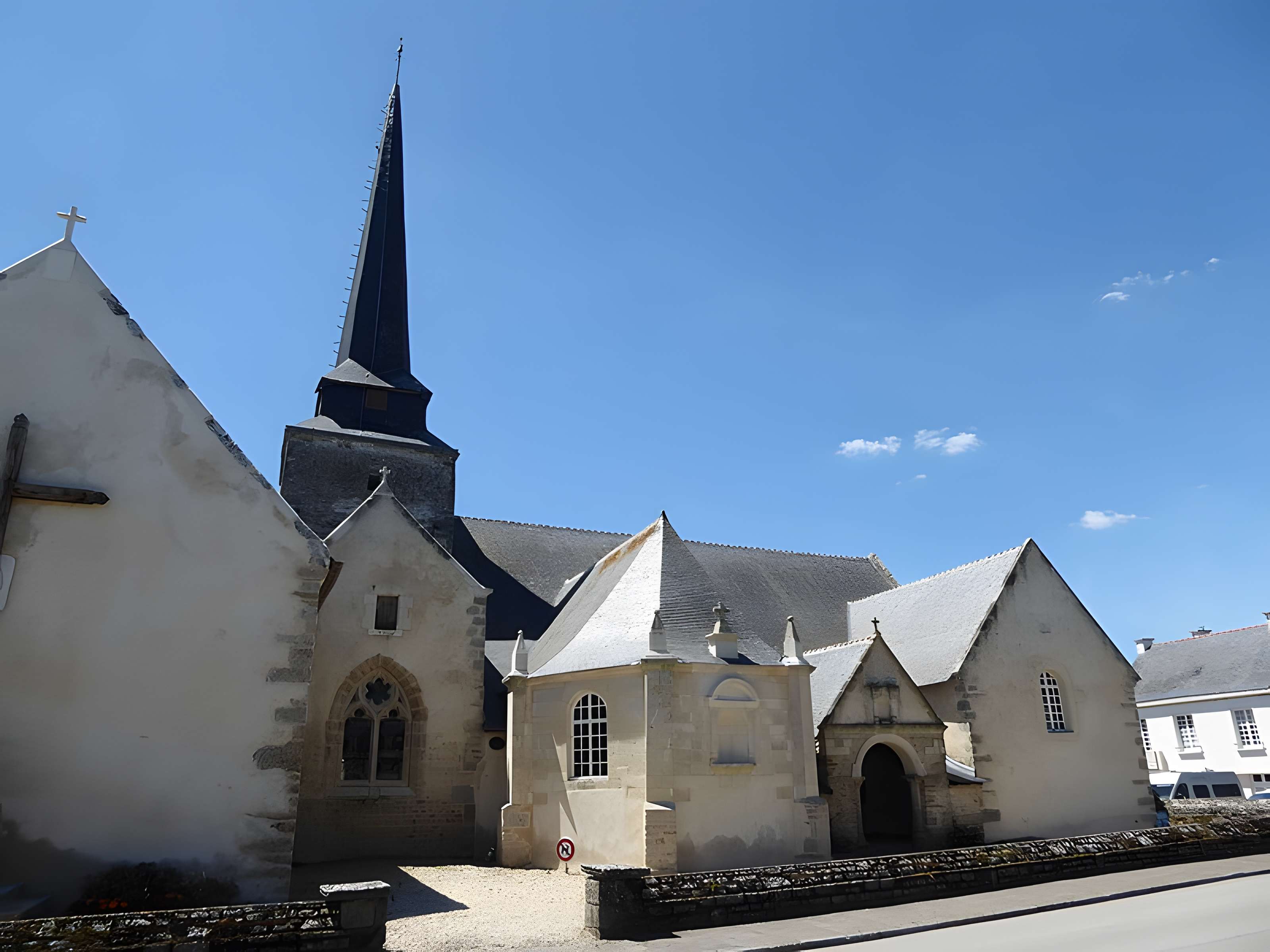 Église Saint-Cyr-et-Sainte-Julitte d'Ambon
