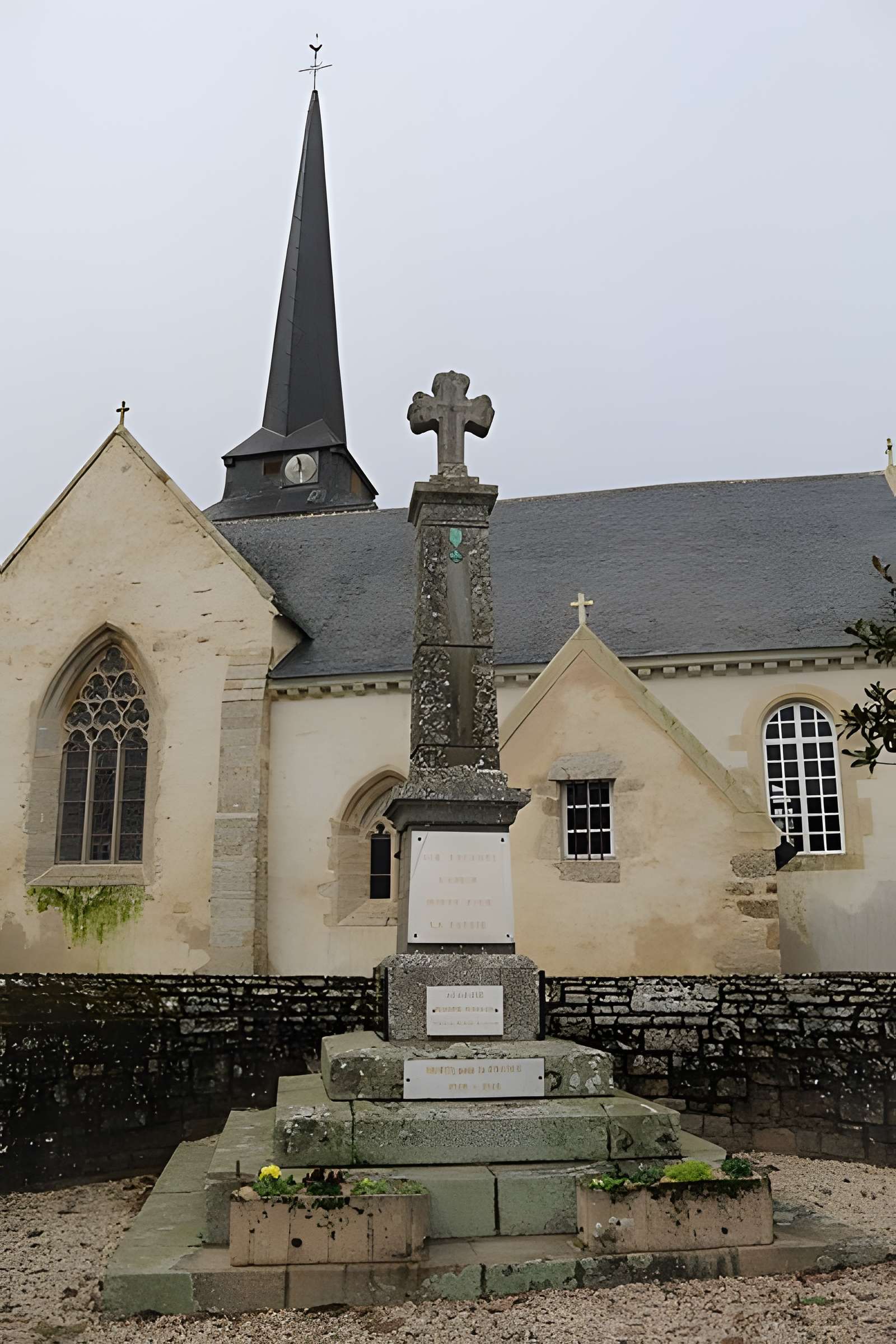 Église Saint-Cyr-et-Sainte-Julitte d'Ambon