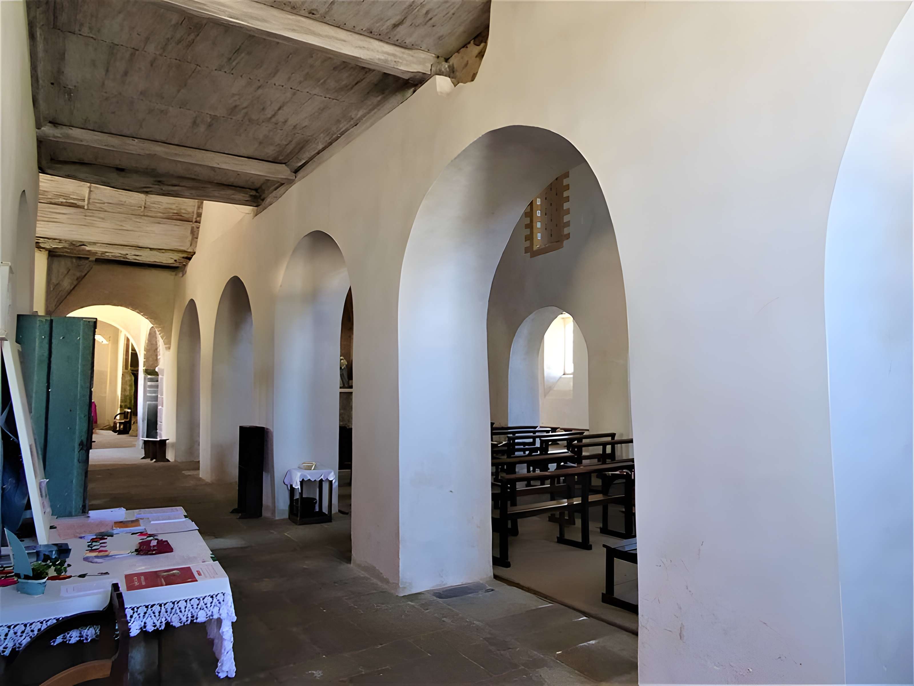 Église Saint-Cyr-et-Sainte-Julitte d'Ambon