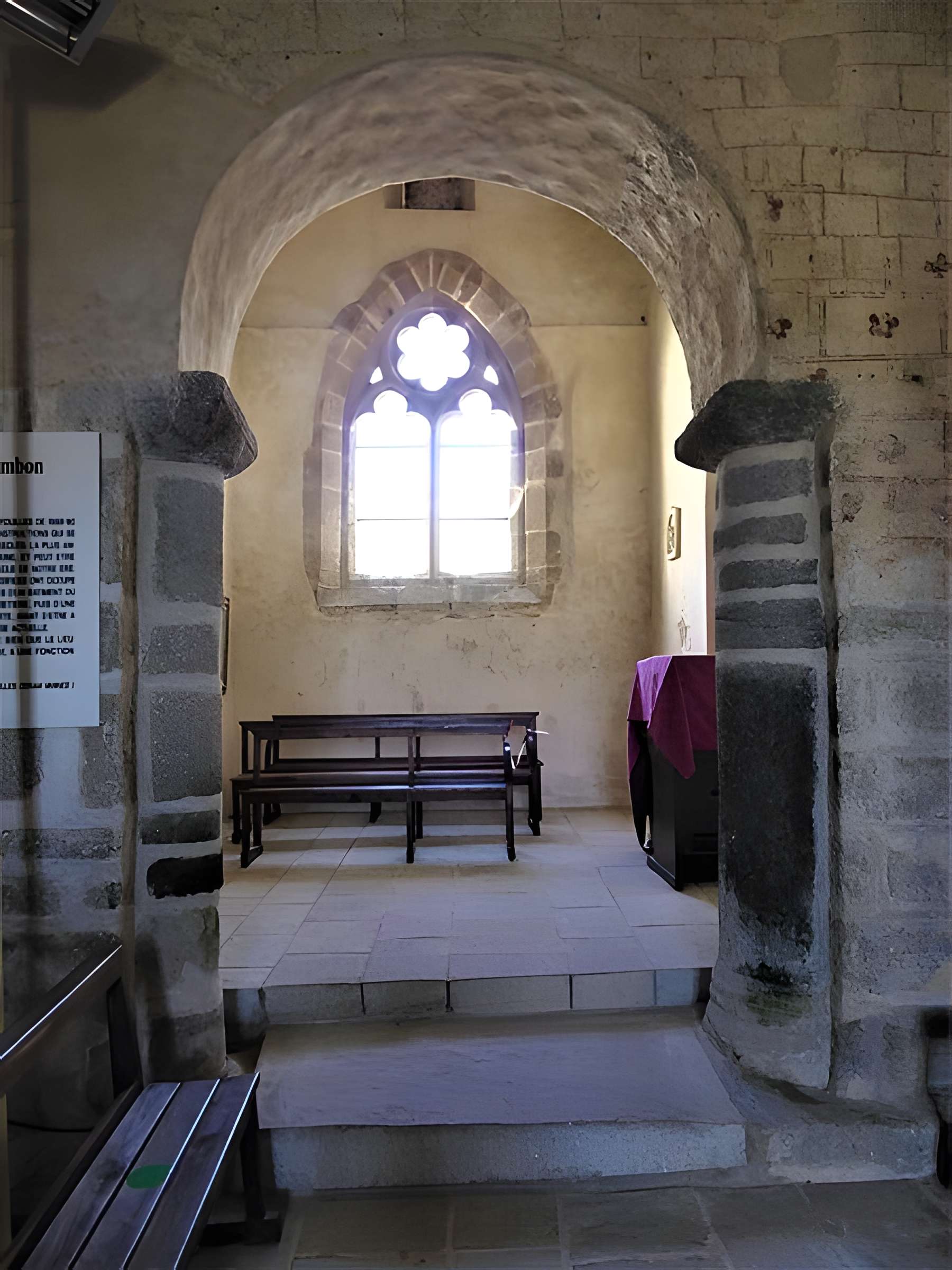 Église Saint-Cyr-et-Sainte-Julitte d'Ambon