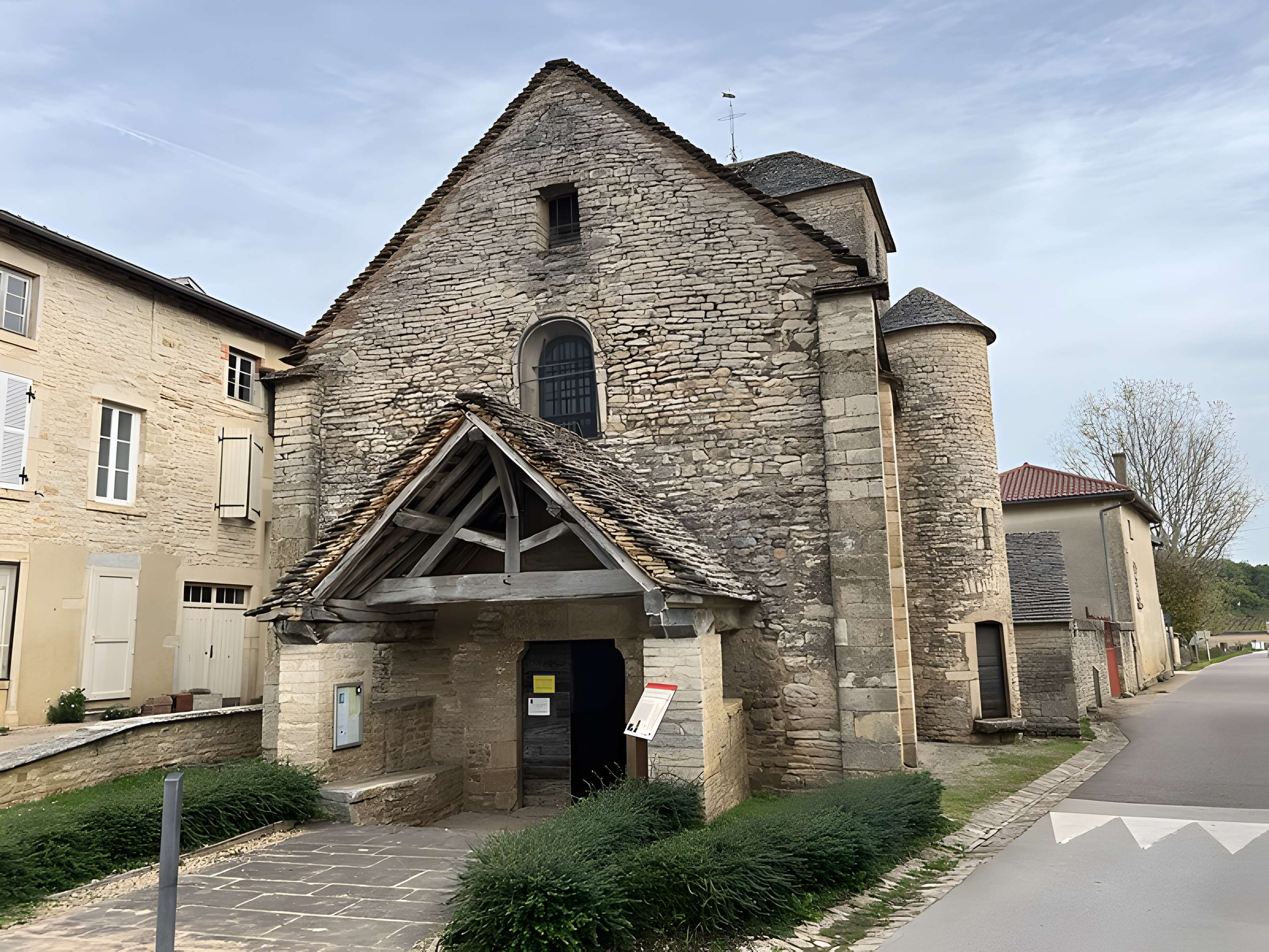 Église Saint-Cyr-et-Sainte-Julitte de Bissy-la-Mâconnaise