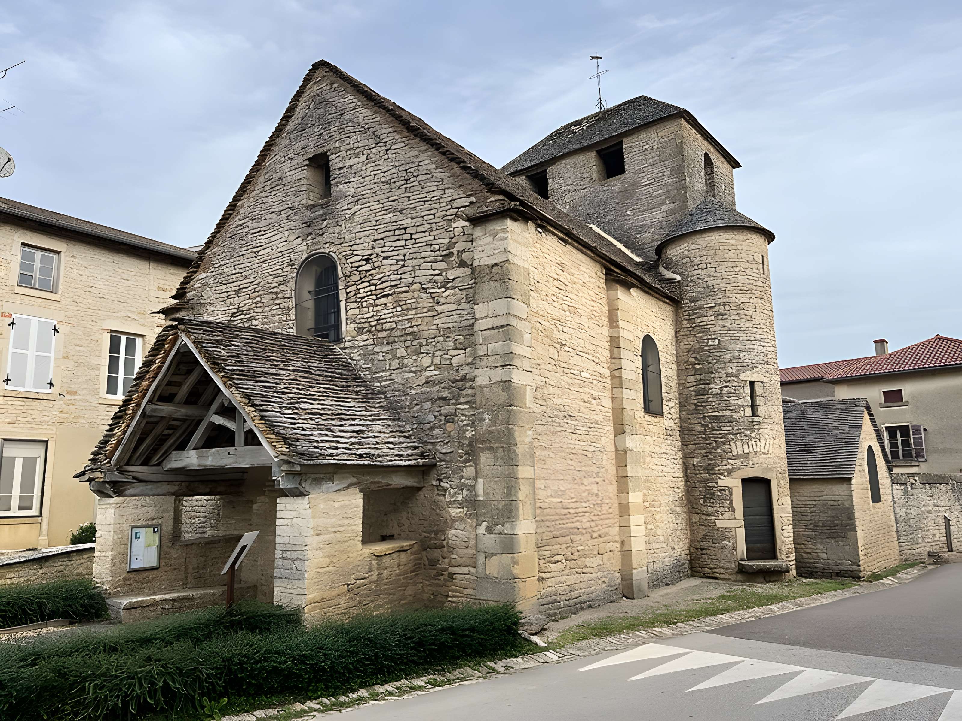 Église Saint-Cyr-et-Sainte-Julitte de Bissy-la-Mâconnaise