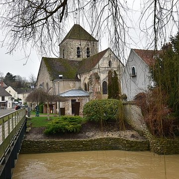 Église Saint-Cyr-et-Sainte-Julitte de Saint-Cyr-sur-Morin