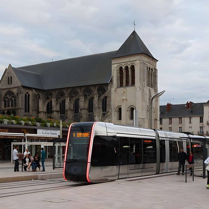 Photo de Église Saint-Julien de Tours