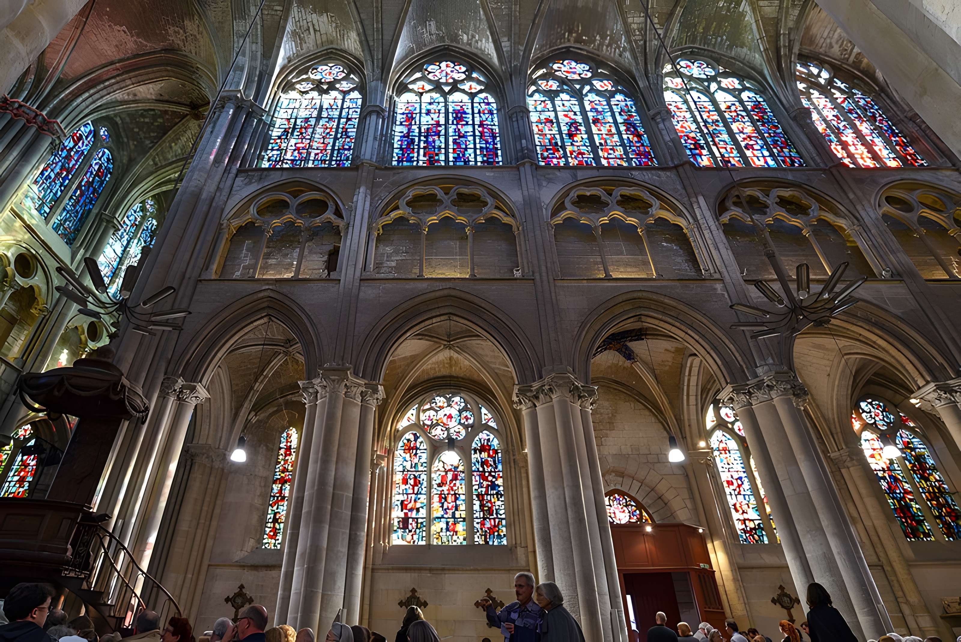 Église Saint-Julien de Tours