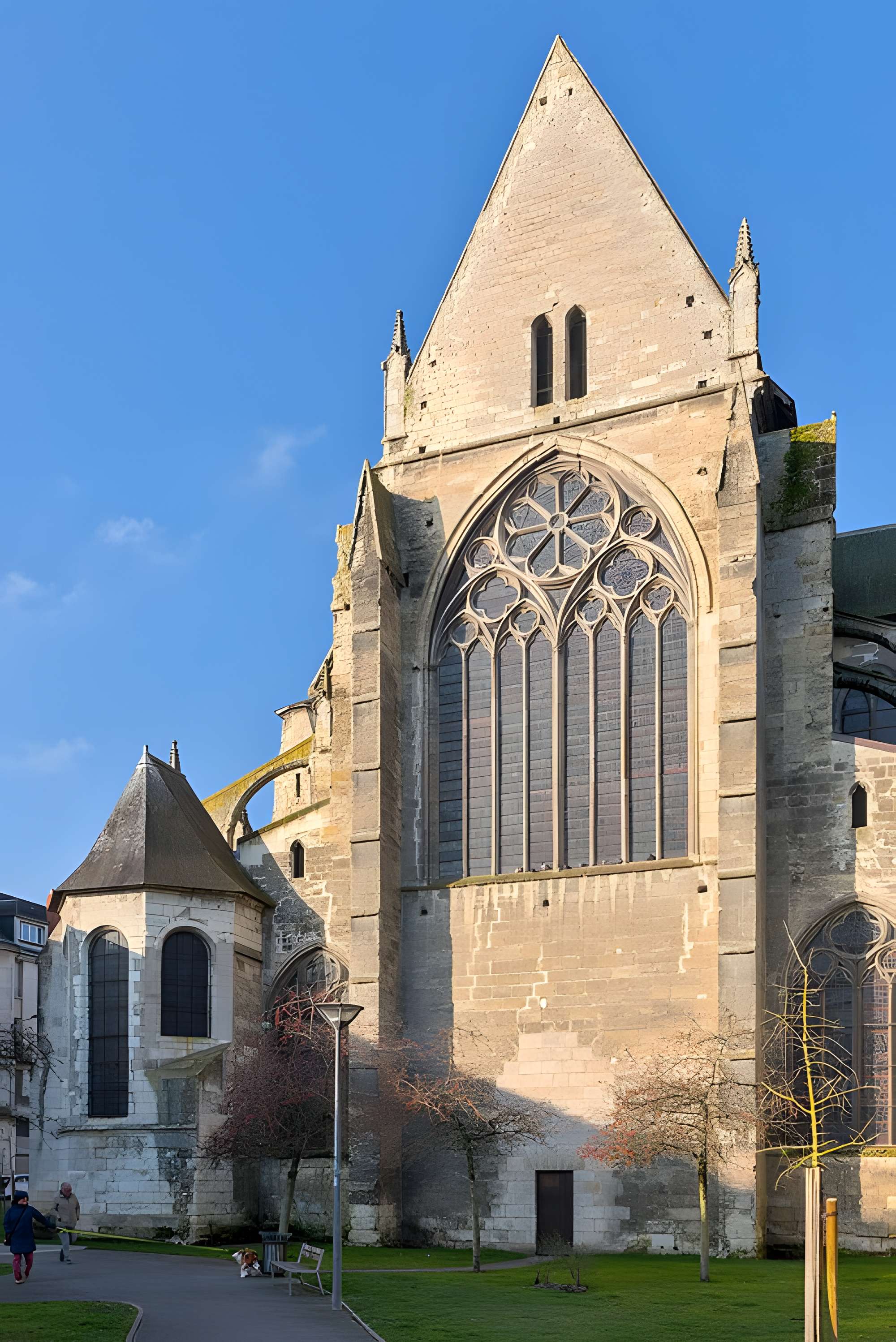 Église Saint-Julien de Tours