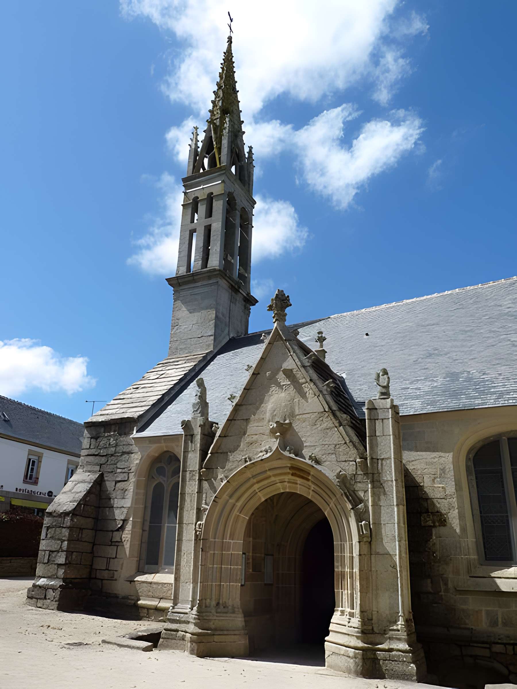 Église Saint-Demet de Plozévet