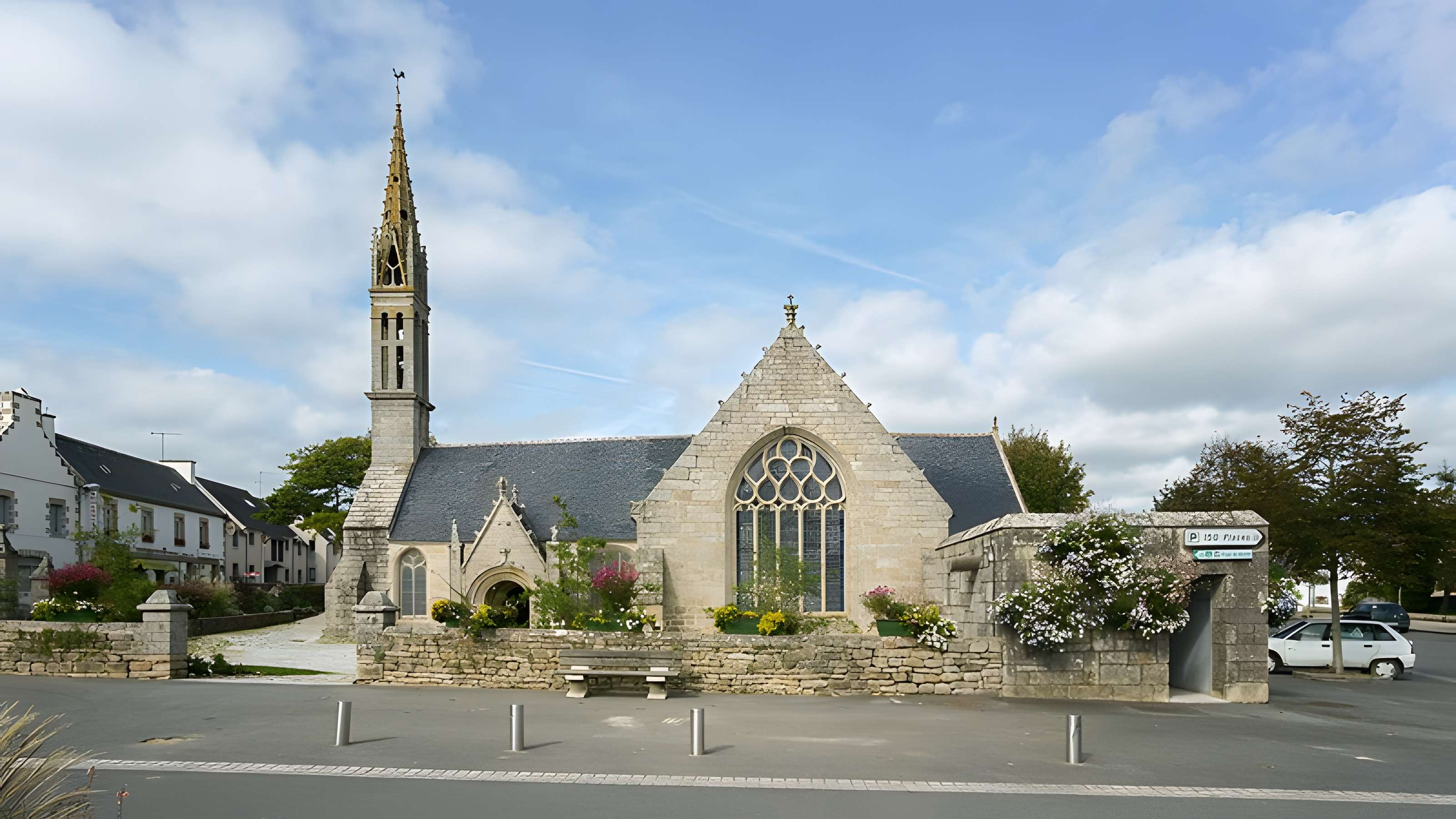 Église Saint-Demet de Plozévet