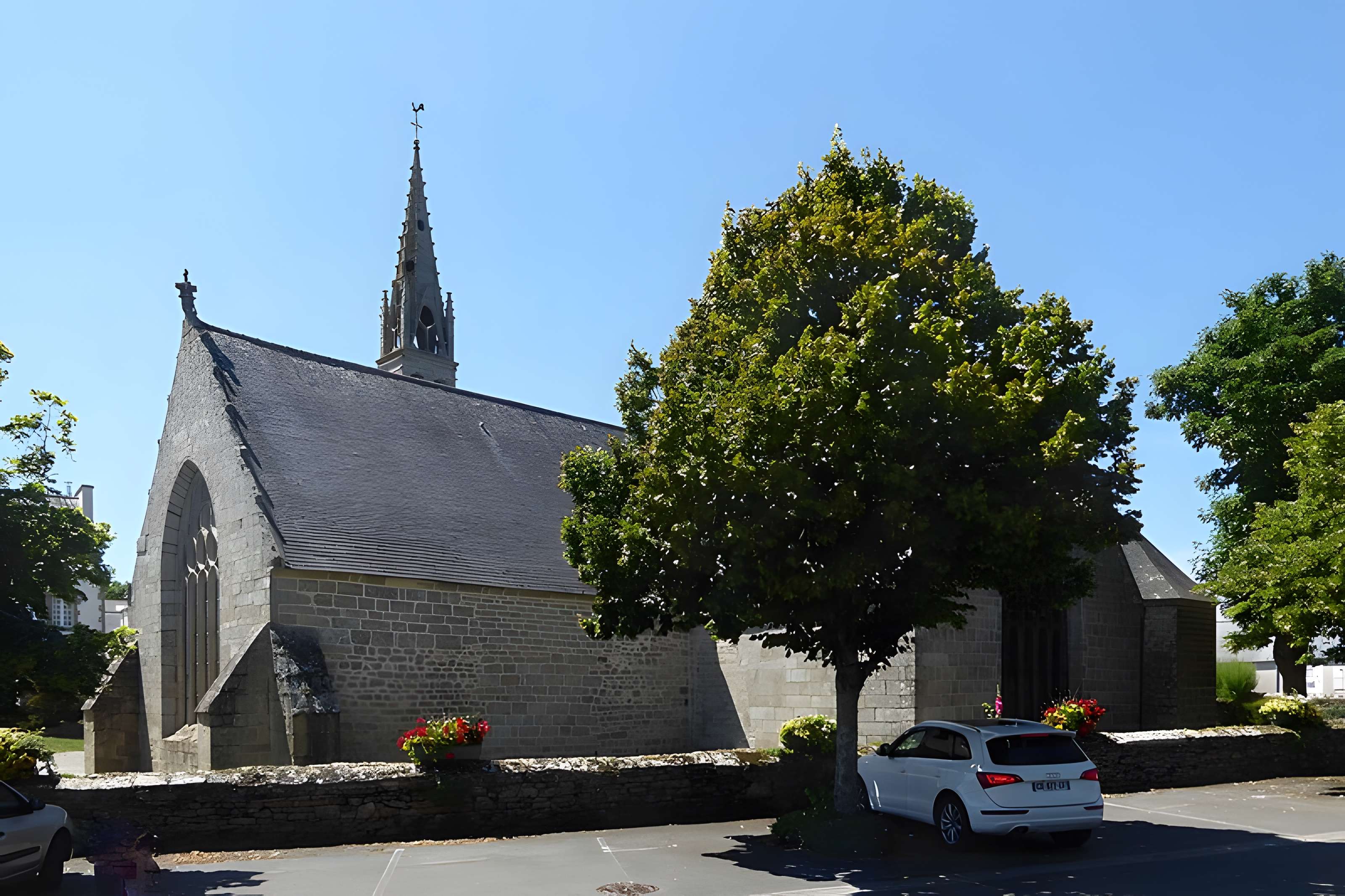 Église Saint-Demet de Plozévet